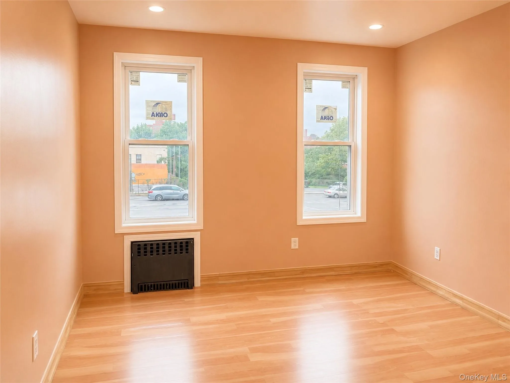 1939 Ellis Avenue, New York, NY, 4 Bedroom Bedrooms, 6 Room Rooms,1 BathroomBathrooms,Residential Lease,For Rent,Ellis,0,1041916 1939 Ellis Avenue, New York, NY, 4 Bedroom Bedrooms, 6 Room Rooms,1 BathroomBathrooms,Residential Lease,For Rent,Ellis,0,1041916