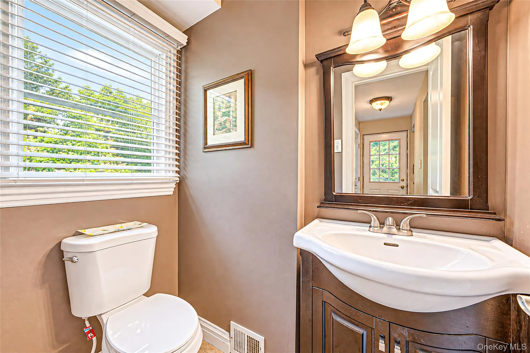 16 Dogwood Drive, Smithtown, NY, 4 Bedrooms Bedrooms, 8 Rooms Rooms,2 BathroomsBathrooms,Residential,For Rent,Dogwood,0,1041929 16 Dogwood Drive, Smithtown, NY, 4 Bedrooms Bedrooms, 8 Rooms Rooms,2 BathroomsBathrooms,Residential,For Rent,Dogwood,0,1041929