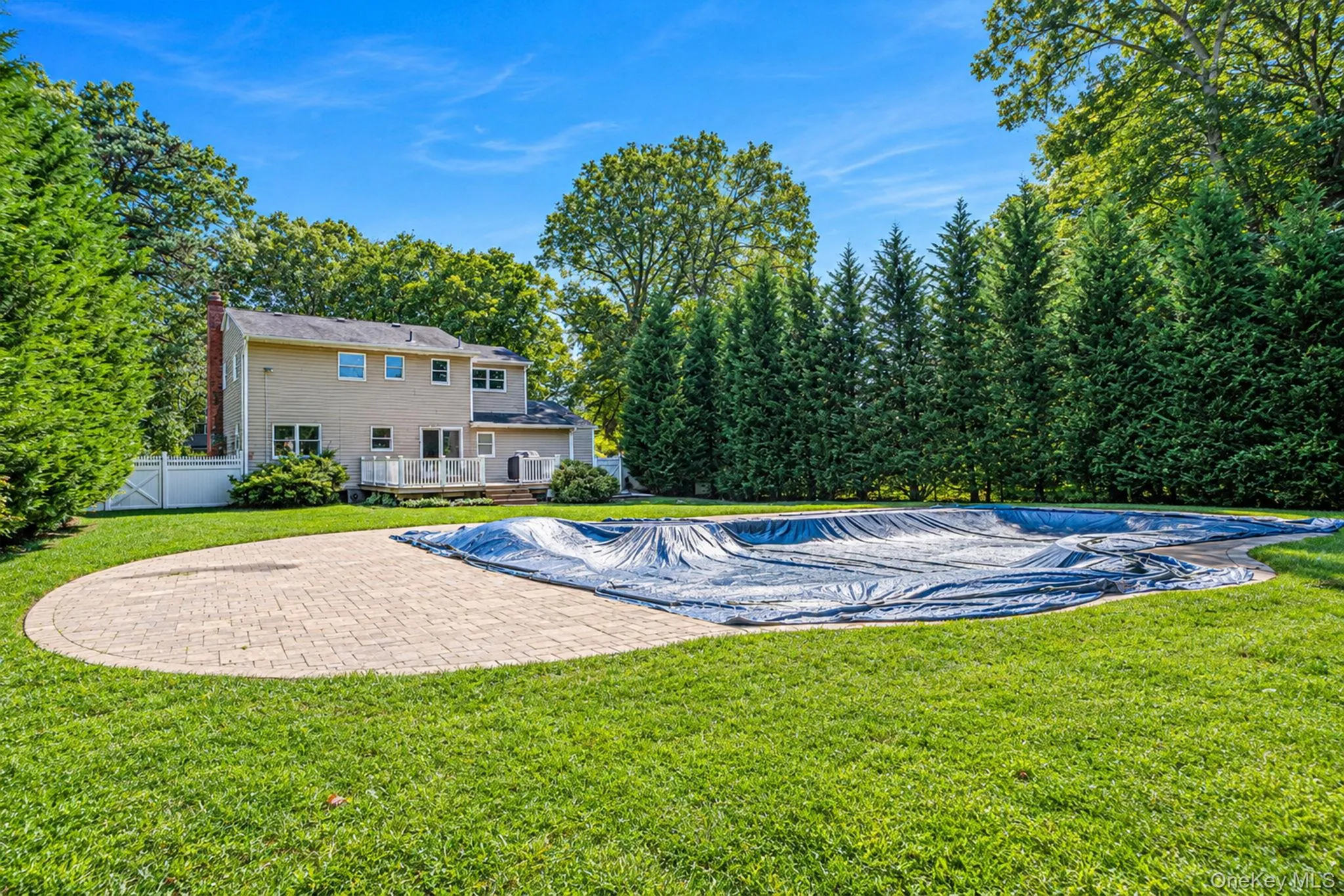 16 Dogwood Drive, Smithtown, NY, 4 Bedrooms Bedrooms, 8 Rooms Rooms,2 BathroomsBathrooms,Residential,For Rent,Dogwood,0,1041929 16 Dogwood Drive, Smithtown, NY, 4 Bedrooms Bedrooms, 8 Rooms Rooms,2 BathroomsBathrooms,Residential,For Rent,Dogwood,0,1041929