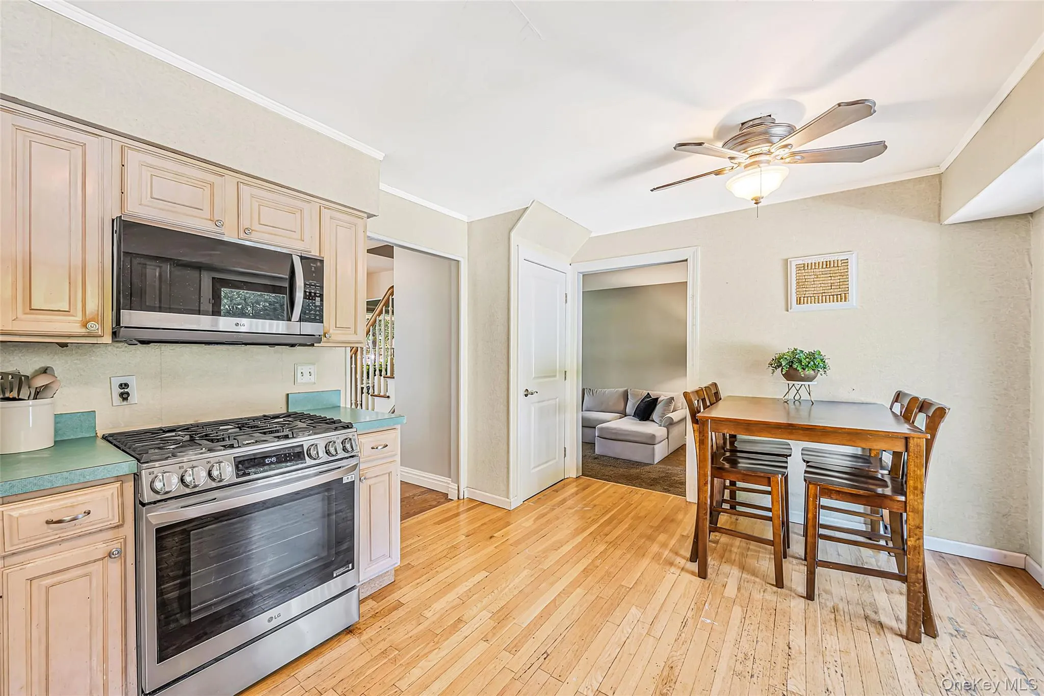 16 Dogwood Drive, Smithtown, NY, 4 Bedrooms Bedrooms, 8 Rooms Rooms,2 BathroomsBathrooms,Residential,For Rent,Dogwood,0,1041929 16 Dogwood Drive, Smithtown, NY, 4 Bedrooms Bedrooms, 8 Rooms Rooms,2 BathroomsBathrooms,Residential,For Rent,Dogwood,0,1041929