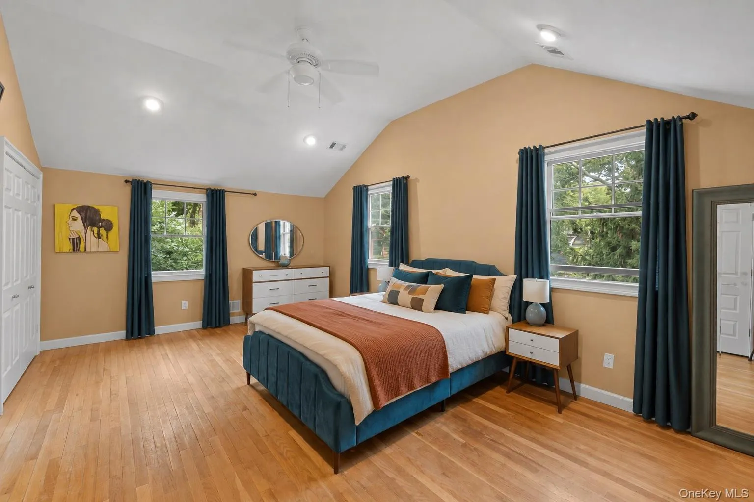 Spacious, Vaulted Primary Bedroom Spacious, Vaulted Primary Bedroom