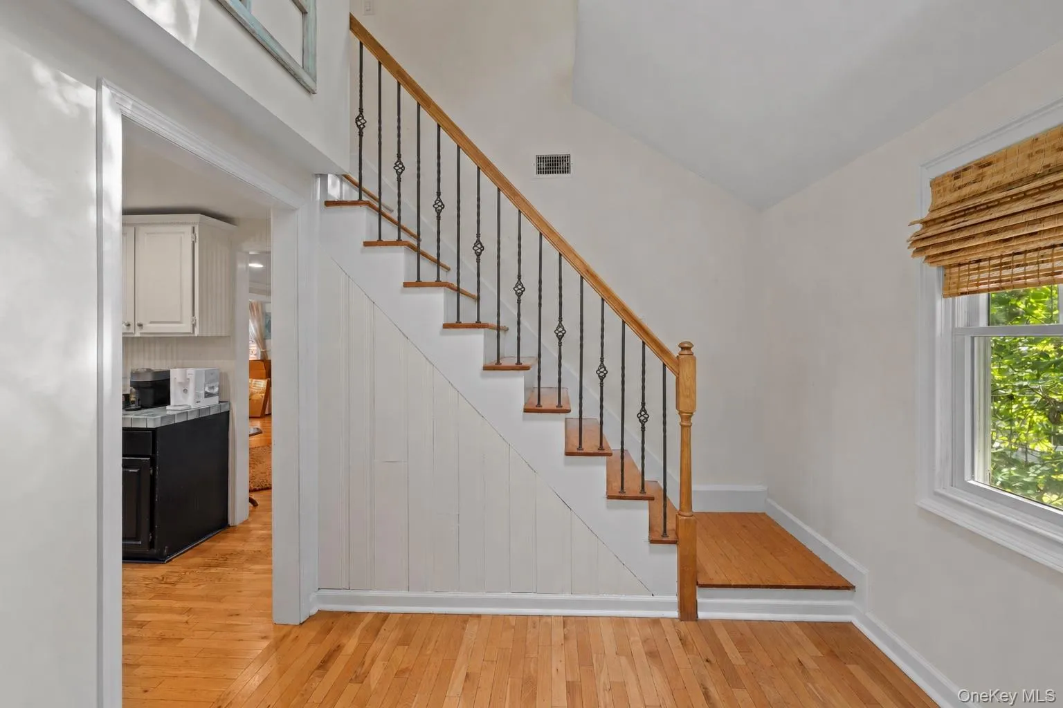 18 Walnut Avenue, Brookhaven, NY, 3 Bedrooms Bedrooms, 9 Rooms Rooms,2 BathroomsBathrooms,Residential,For Rent,Walnut,0,1041938 18 Walnut Avenue, Brookhaven, NY, 3 Bedrooms Bedrooms, 9 Rooms Rooms,2 BathroomsBathrooms,Residential,For Rent,Walnut,0,1041938