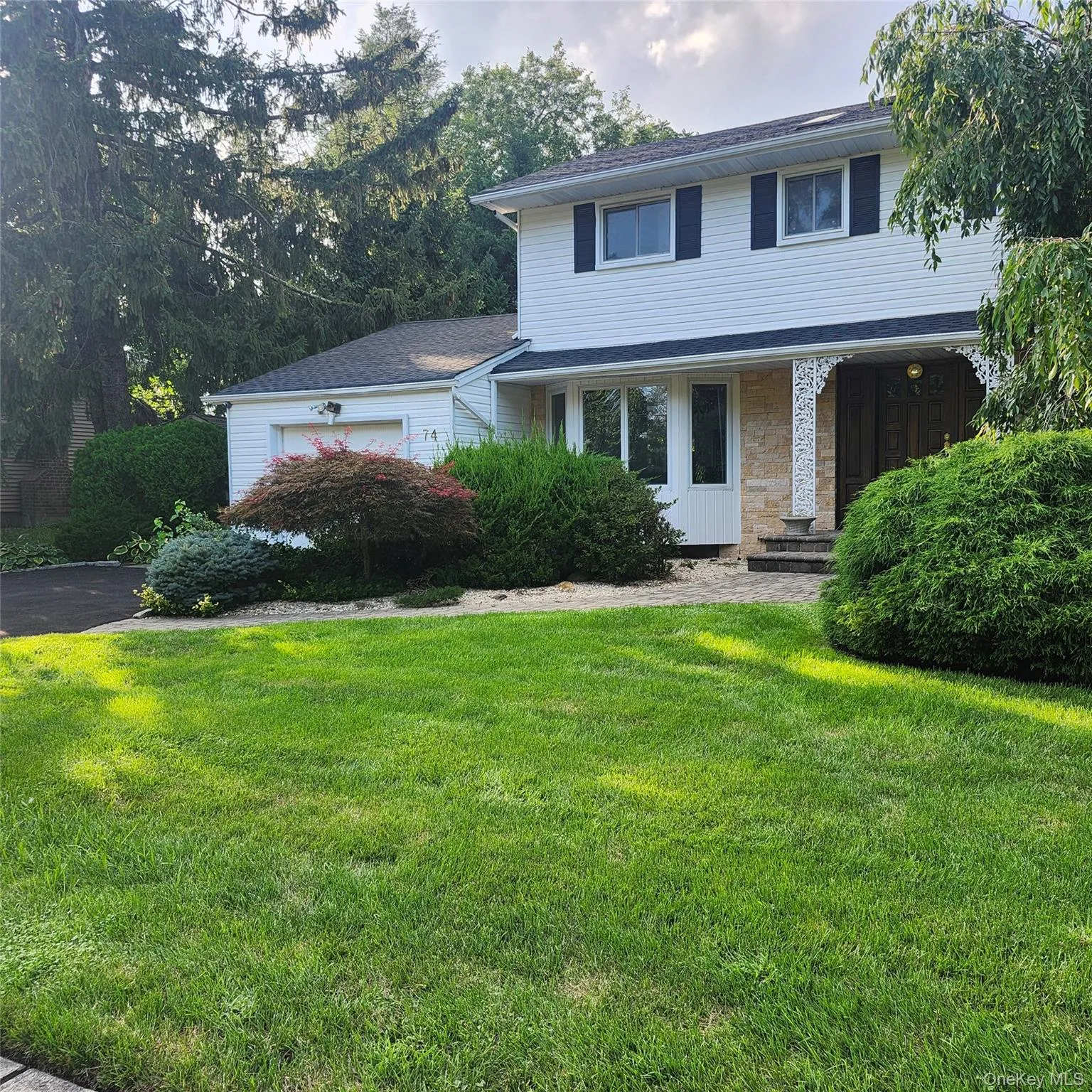 74 Rockland Drive, Oyster Bay, NY, 4 Bedrooms Bedrooms, 8 Rooms Rooms,2 BathroomsBathrooms,Residential Lease,For Rent,Rockland,0,1041941 74 Rockland Drive, Oyster Bay, NY, 4 Bedrooms Bedrooms, 8 Rooms Rooms,2 BathroomsBathrooms,Residential Lease,For Rent,Rockland,0,1041941