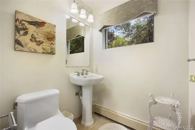 74 Rockland Drive, Oyster Bay, NY, 4 Bedrooms Bedrooms, 8 Rooms Rooms,2 BathroomsBathrooms,Residential Lease,For Rent,Rockland,0,1041941 74 Rockland Drive, Oyster Bay, NY, 4 Bedrooms Bedrooms, 8 Rooms Rooms,2 BathroomsBathrooms,Residential Lease,For Rent,Rockland,0,1041941