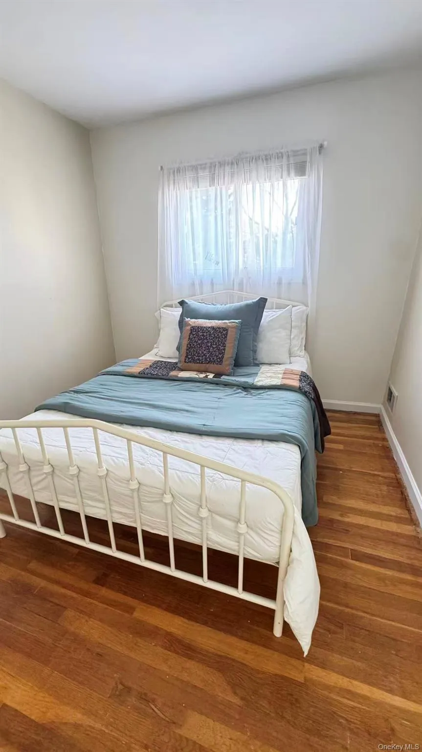 74 Rockland Drive, Oyster Bay, NY, 4 Bedrooms Bedrooms, 8 Rooms Rooms,2 BathroomsBathrooms,Residential Lease,For Rent,Rockland,0,1041941 74 Rockland Drive, Oyster Bay, NY, 4 Bedrooms Bedrooms, 8 Rooms Rooms,2 BathroomsBathrooms,Residential Lease,For Rent,Rockland,0,1041941