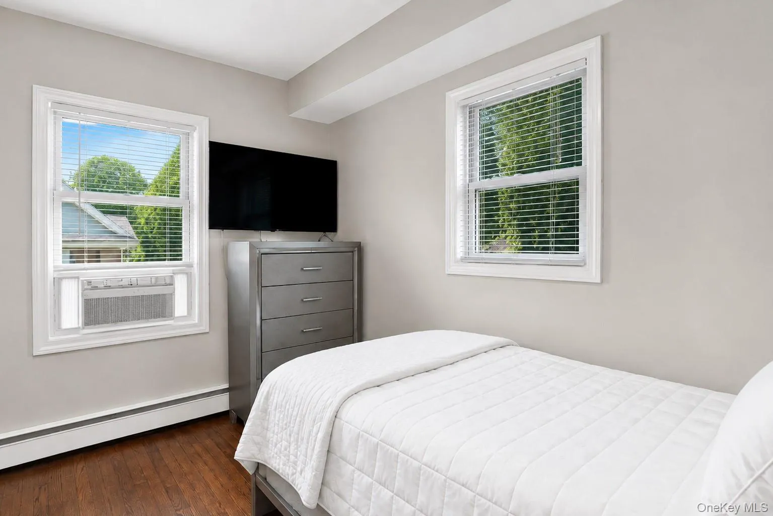 22 Shine Place, Hempstead, NY, 3 Bedrooms Bedrooms, 8 Rooms Rooms,1 BathroomBathrooms,Residential,For Rent,Shine,0,1041942 22 Shine Place, Hempstead, NY, 3 Bedrooms Bedrooms, 8 Rooms Rooms,1 BathroomBathrooms,Residential,For Rent,Shine,0,1041942