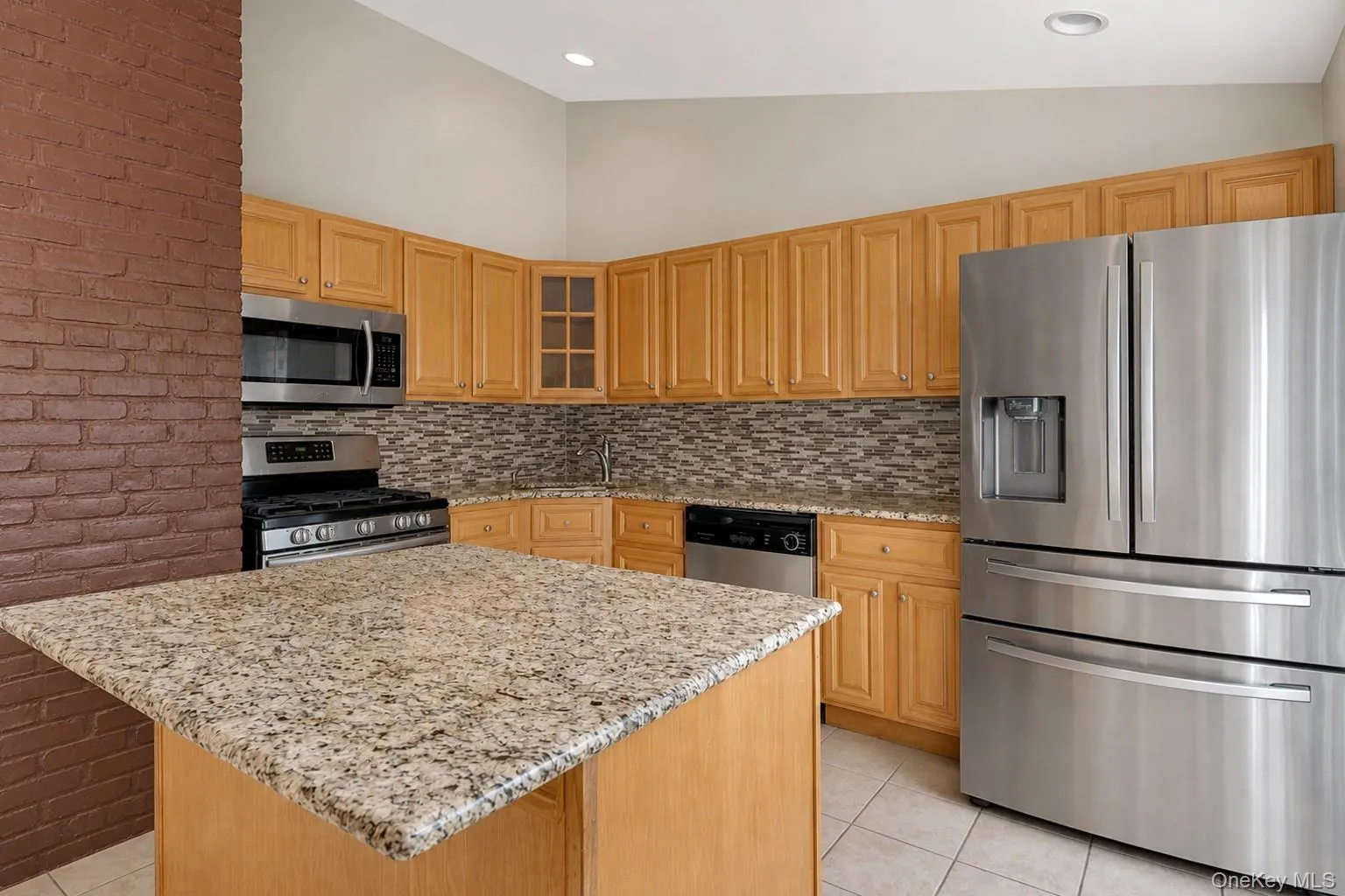 22 Shine Place, Hempstead, NY, 3 Bedrooms Bedrooms, 8 Rooms Rooms,1 BathroomBathrooms,Residential,For Rent,Shine,0,1041942 22 Shine Place, Hempstead, NY, 3 Bedrooms Bedrooms, 8 Rooms Rooms,1 BathroomBathrooms,Residential,For Rent,Shine,0,1041942