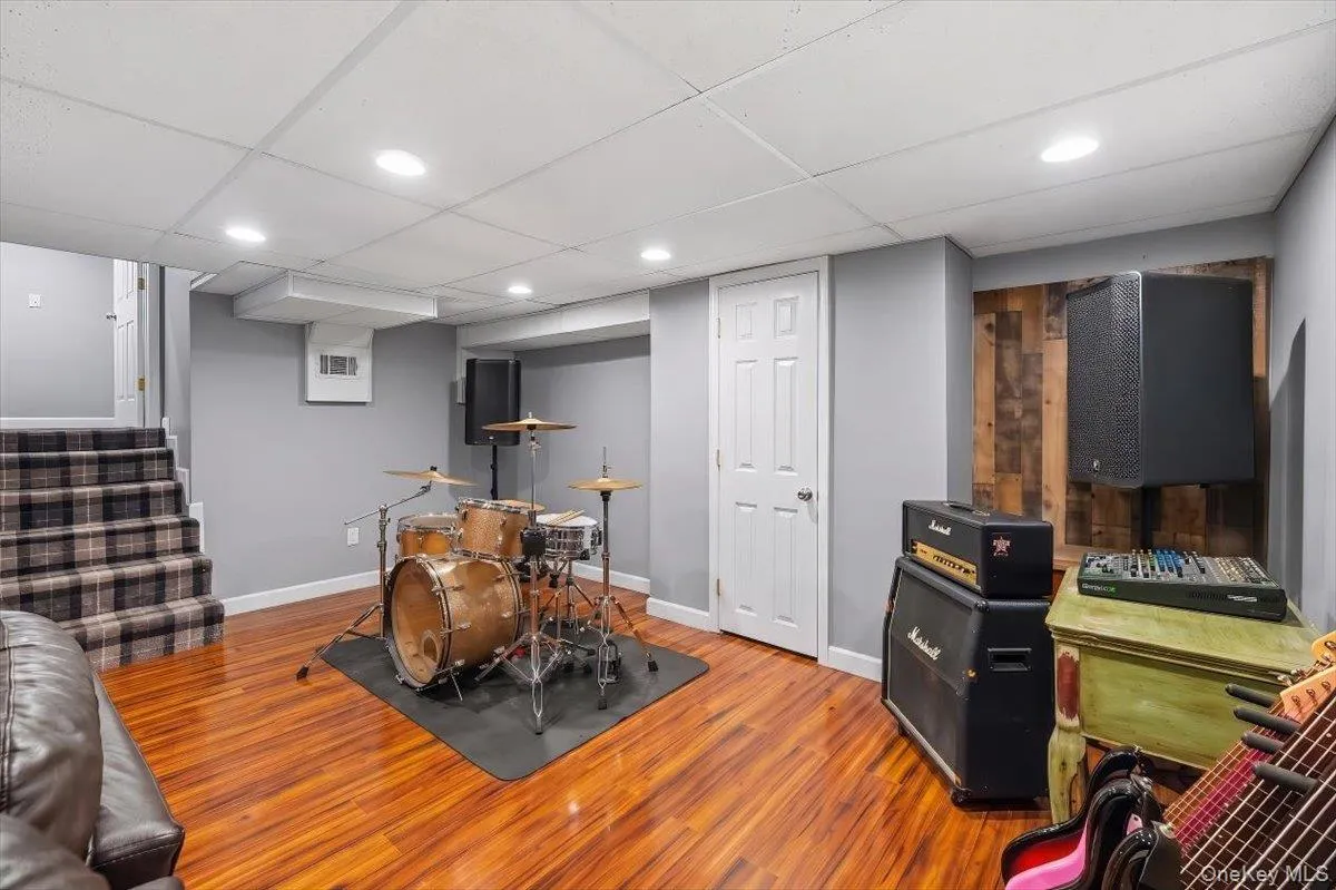 8 Foxwood Avenue, Ramapo, NY, 4 Bedrooms Bedrooms, 11 Rooms Rooms,2 BathroomsBathrooms,Residential,For Rent,Foxwood,0,1041944 8 Foxwood Avenue, Ramapo, NY, 4 Bedrooms Bedrooms, 11 Rooms Rooms,2 BathroomsBathrooms,Residential,For Rent,Foxwood,0,1041944