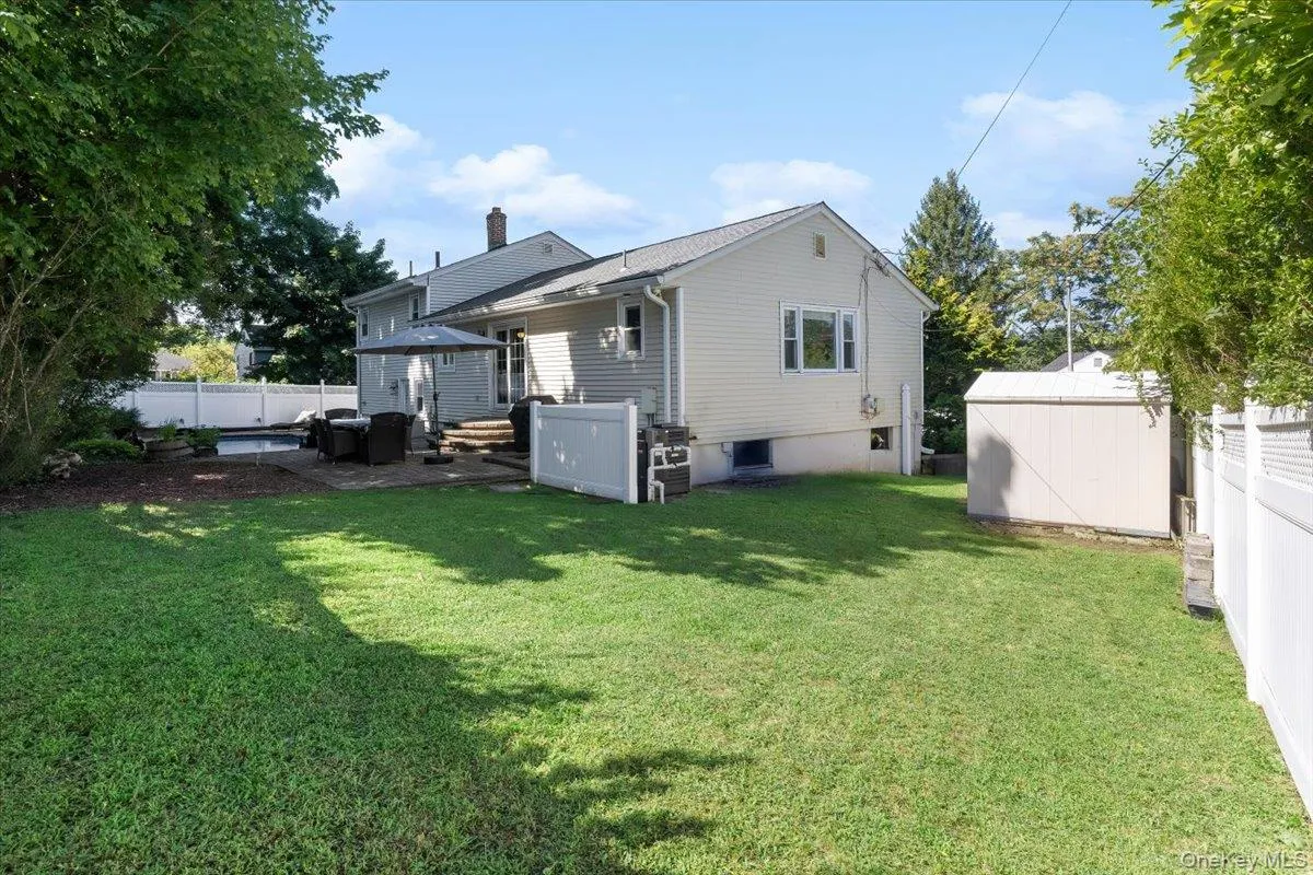8 Foxwood Avenue, Ramapo, NY, 4 Bedrooms Bedrooms, 11 Rooms Rooms,2 BathroomsBathrooms,Residential,For Rent,Foxwood,0,1041944 8 Foxwood Avenue, Ramapo, NY, 4 Bedrooms Bedrooms, 11 Rooms Rooms,2 BathroomsBathrooms,Residential,For Rent,Foxwood,0,1041944