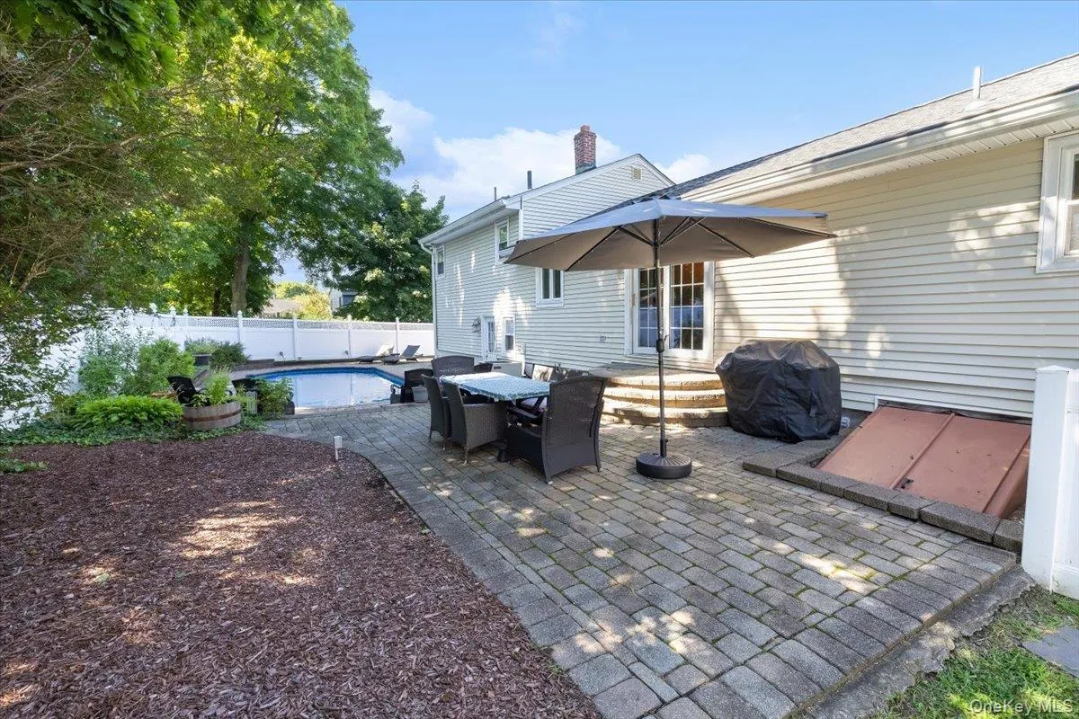 8 Foxwood Avenue, Ramapo, NY, 4 Bedrooms Bedrooms, 11 Rooms Rooms,2 BathroomsBathrooms,Residential,For Rent,Foxwood,0,1041944 8 Foxwood Avenue, Ramapo, NY, 4 Bedrooms Bedrooms, 11 Rooms Rooms,2 BathroomsBathrooms,Residential,For Rent,Foxwood,0,1041944