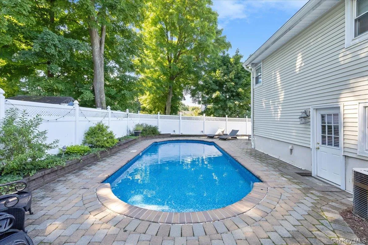 8 Foxwood Avenue, Ramapo, NY, 4 Bedrooms Bedrooms, 11 Rooms Rooms,2 BathroomsBathrooms,Residential,For Rent,Foxwood,0,1041944 8 Foxwood Avenue, Ramapo, NY, 4 Bedrooms Bedrooms, 11 Rooms Rooms,2 BathroomsBathrooms,Residential,For Rent,Foxwood,0,1041944