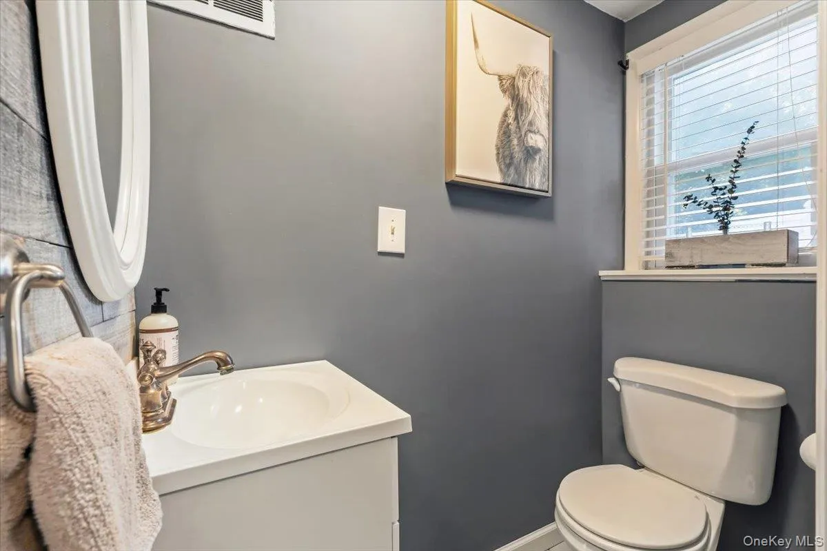 8 Foxwood Avenue, Ramapo, NY, 4 Bedrooms Bedrooms, 11 Rooms Rooms,2 BathroomsBathrooms,Residential,For Rent,Foxwood,0,1041944 8 Foxwood Avenue, Ramapo, NY, 4 Bedrooms Bedrooms, 11 Rooms Rooms,2 BathroomsBathrooms,Residential,For Rent,Foxwood,0,1041944