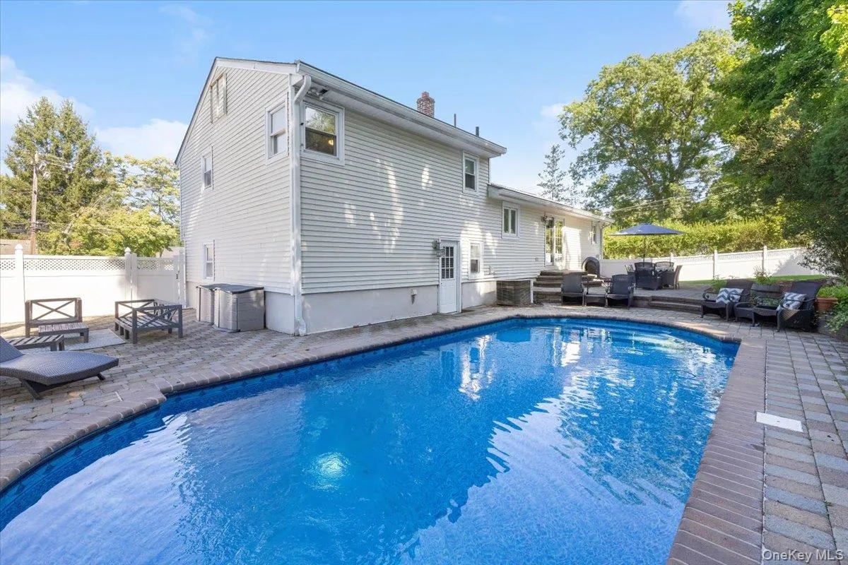 8 Foxwood Avenue, Ramapo, NY, 4 Bedrooms Bedrooms, 11 Rooms Rooms,2 BathroomsBathrooms,Residential,For Rent,Foxwood,0,1041944 8 Foxwood Avenue, Ramapo, NY, 4 Bedrooms Bedrooms, 11 Rooms Rooms,2 BathroomsBathrooms,Residential,For Rent,Foxwood,0,1041944