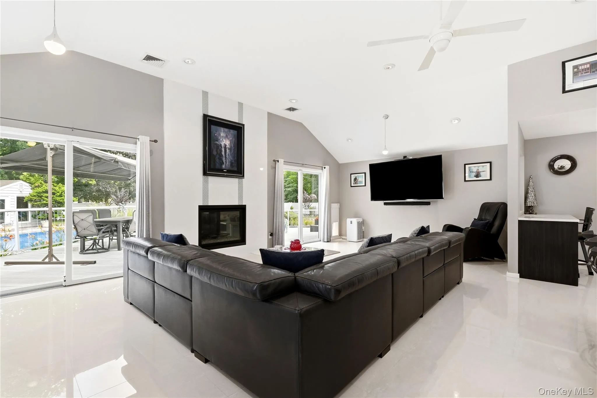 31 Deer Run, Islip, NY, 4 Bedrooms Bedrooms, 10 Rooms Rooms,2 BathroomsBathrooms,Residential,For Rent,Deer,0,1041948 31 Deer Run, Islip, NY, 4 Bedrooms Bedrooms, 10 Rooms Rooms,2 BathroomsBathrooms,Residential,For Rent,Deer,0,1041948