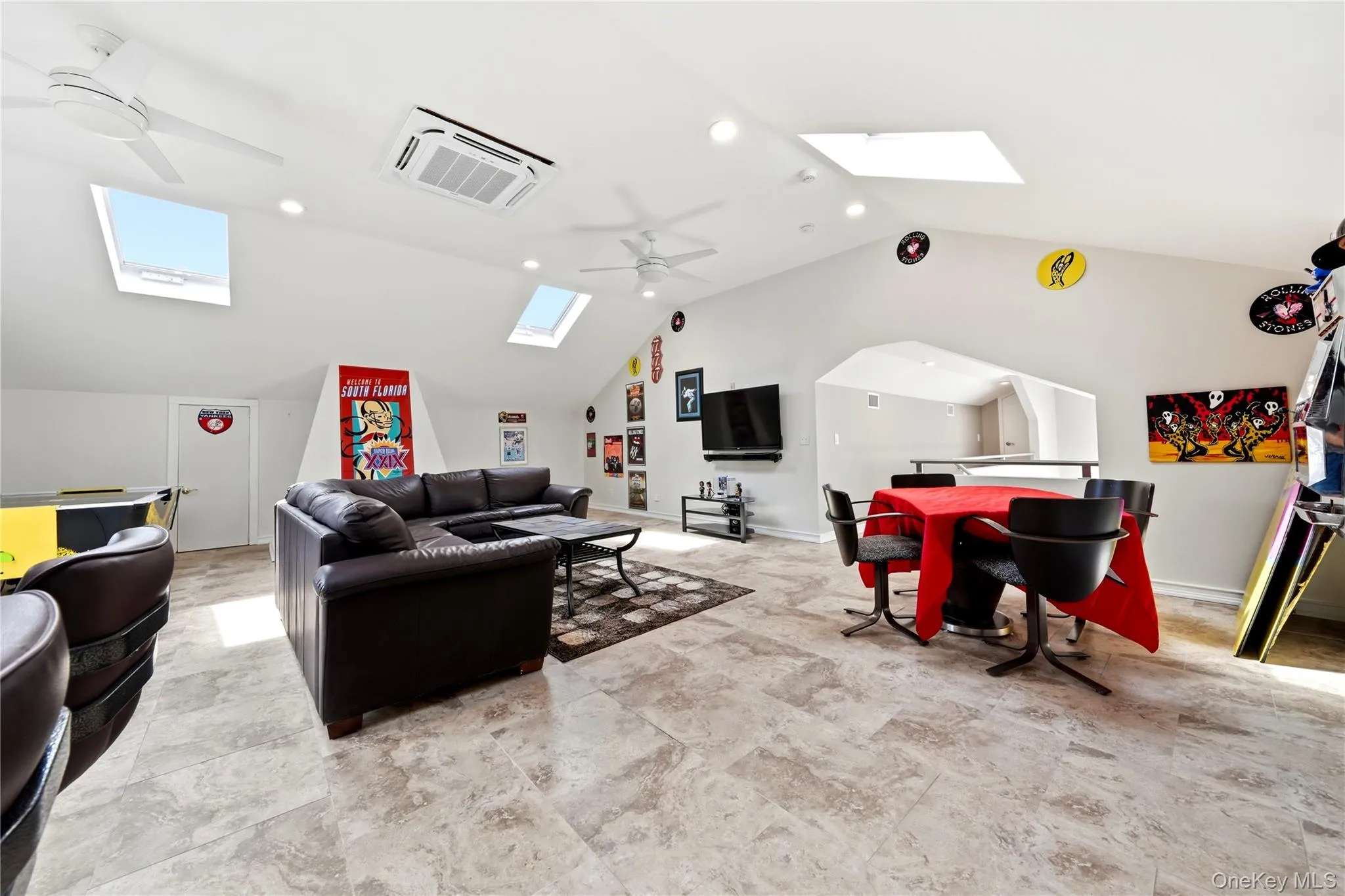 31 Deer Run, Islip, NY, 4 Bedrooms Bedrooms, 10 Rooms Rooms,2 BathroomsBathrooms,Residential,For Rent,Deer,0,1041948 31 Deer Run, Islip, NY, 4 Bedrooms Bedrooms, 10 Rooms Rooms,2 BathroomsBathrooms,Residential,For Rent,Deer,0,1041948