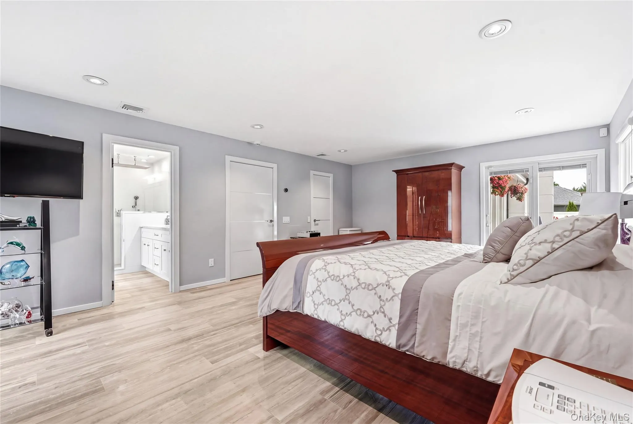 31 Deer Run, Islip, NY, 4 Bedrooms Bedrooms, 10 Rooms Rooms,2 BathroomsBathrooms,Residential,For Rent,Deer,0,1041948 31 Deer Run, Islip, NY, 4 Bedrooms Bedrooms, 10 Rooms Rooms,2 BathroomsBathrooms,Residential,For Rent,Deer,0,1041948