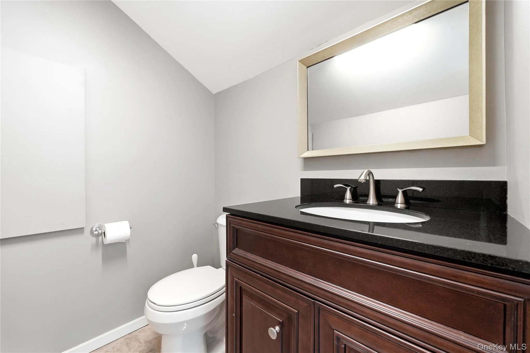 31 Deer Run, Islip, NY, 4 Bedrooms Bedrooms, 10 Rooms Rooms,2 BathroomsBathrooms,Residential,For Rent,Deer,0,1041948 31 Deer Run, Islip, NY, 4 Bedrooms Bedrooms, 10 Rooms Rooms,2 BathroomsBathrooms,Residential,For Rent,Deer,0,1041948