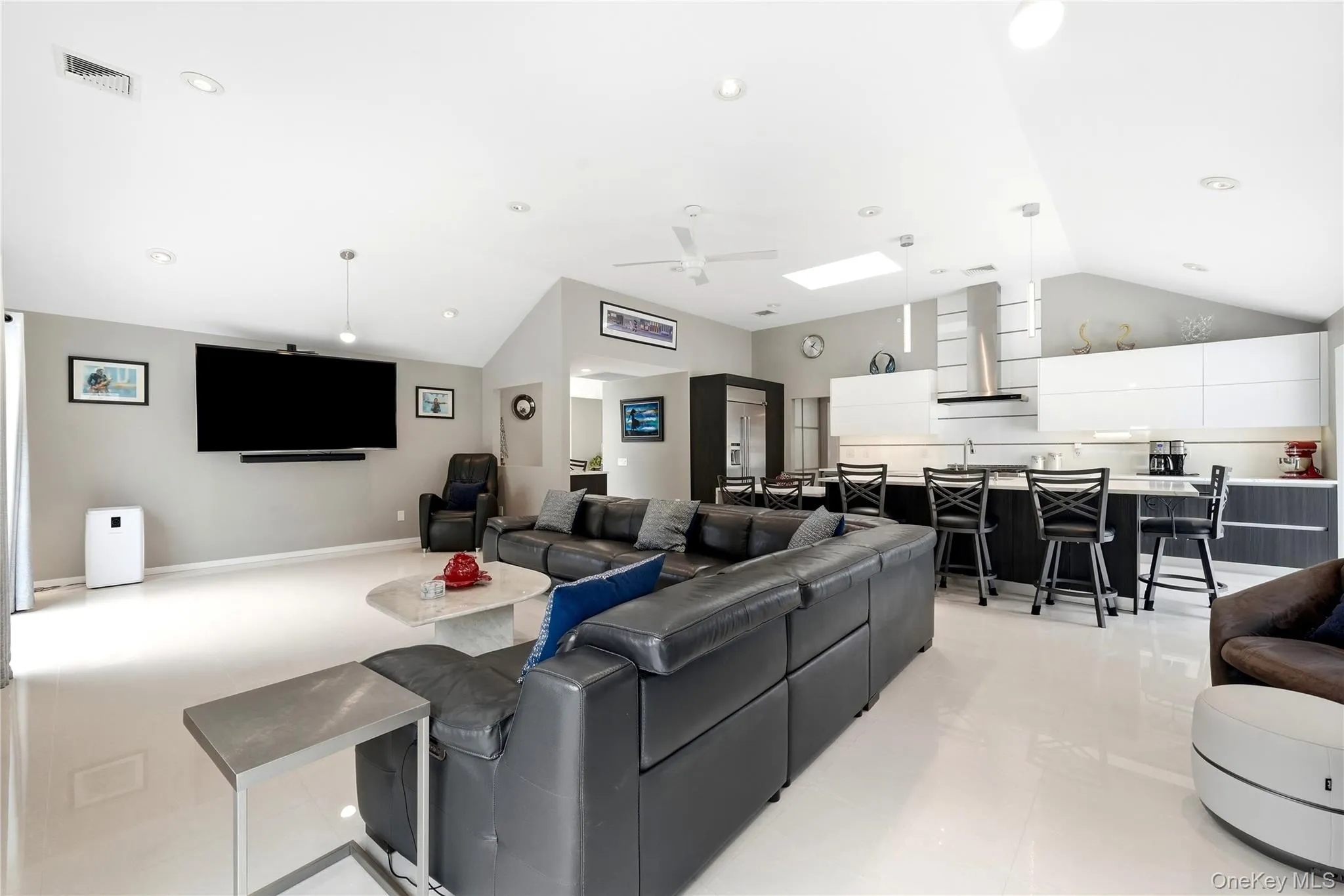 31 Deer Run, Islip, NY, 4 Bedrooms Bedrooms, 10 Rooms Rooms,2 BathroomsBathrooms,Residential,For Rent,Deer,0,1041948 31 Deer Run, Islip, NY, 4 Bedrooms Bedrooms, 10 Rooms Rooms,2 BathroomsBathrooms,Residential,For Rent,Deer,0,1041948