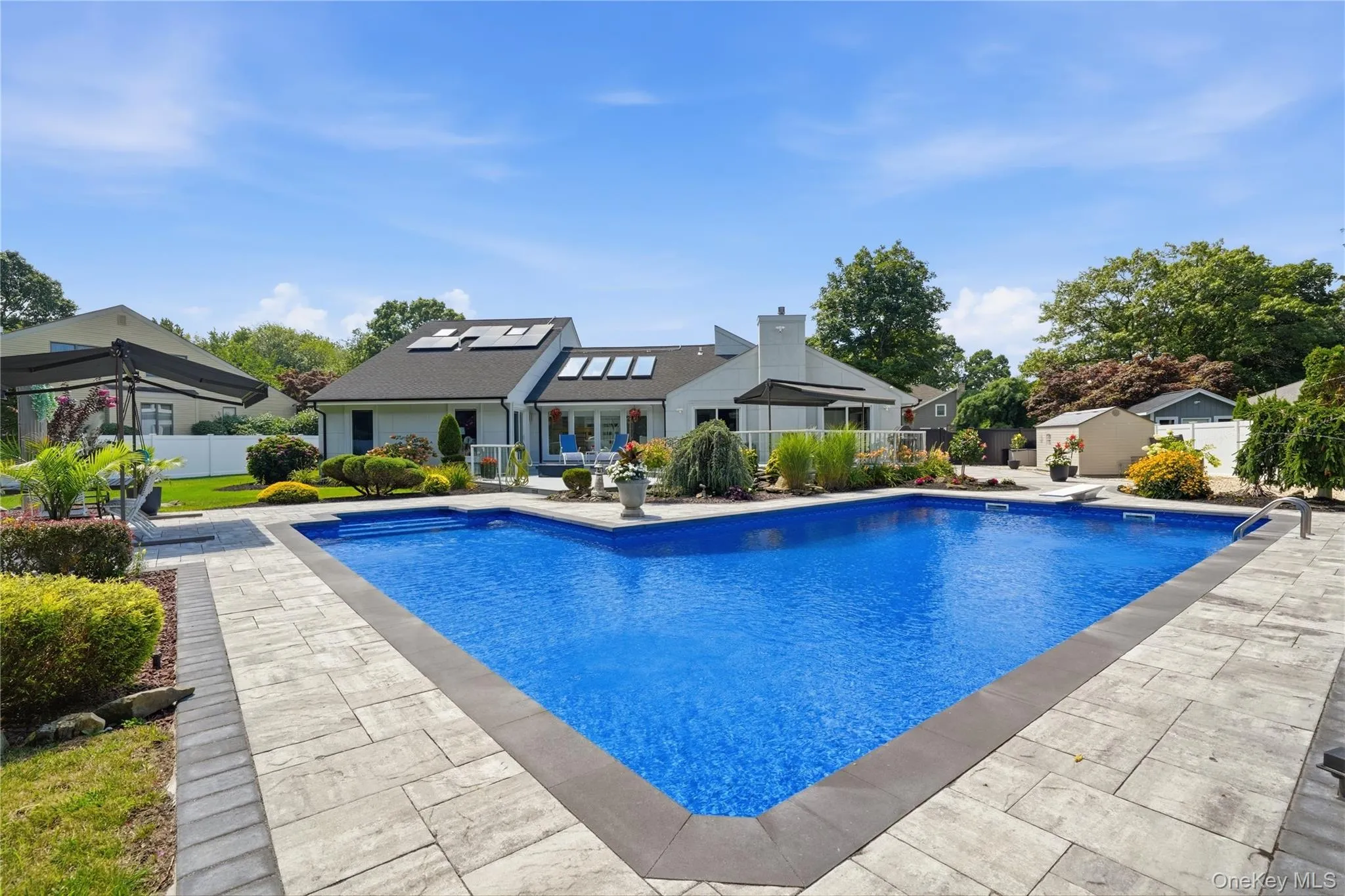 31 Deer Run, Islip, NY, 4 Bedrooms Bedrooms, 10 Rooms Rooms,2 BathroomsBathrooms,Residential,For Rent,Deer,0,1041948 31 Deer Run, Islip, NY, 4 Bedrooms Bedrooms, 10 Rooms Rooms,2 BathroomsBathrooms,Residential,For Rent,Deer,0,1041948