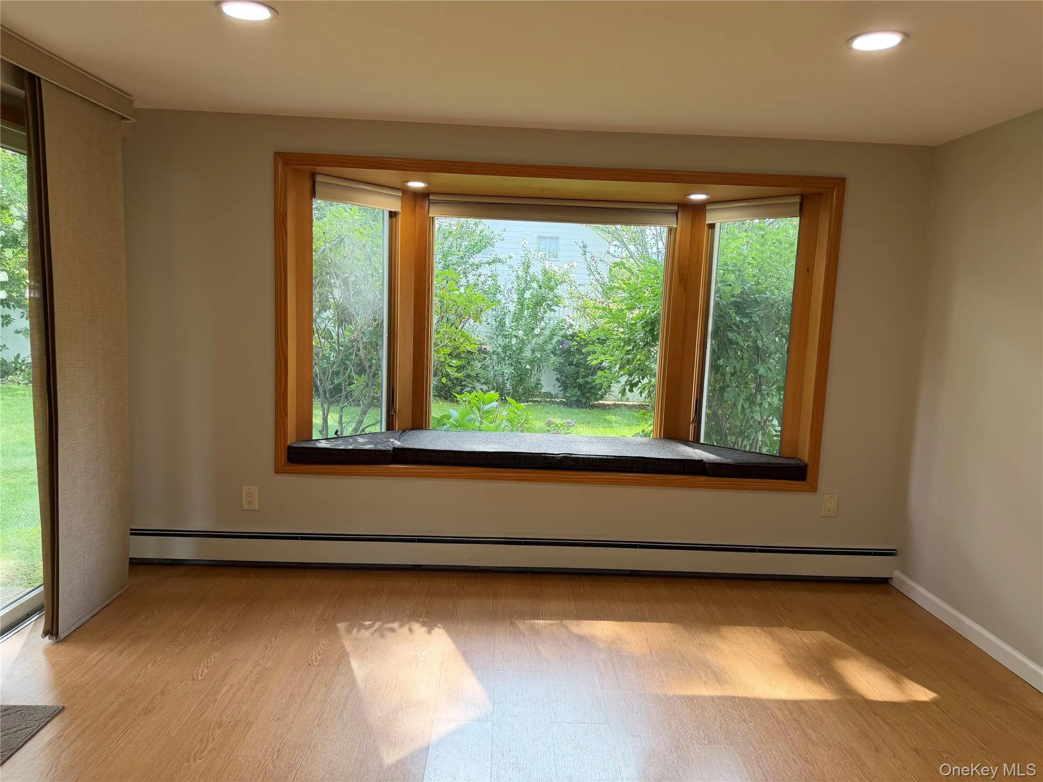 110 Clinton Avenue, Brookhaven, NY, 1 Bedroom Bedrooms, 2 Room Rooms,1 BathroomBathrooms,Residential Lease,For Rent,Clinton,0,1041954 110 Clinton Avenue, Brookhaven, NY, 1 Bedroom Bedrooms, 2 Room Rooms,1 BathroomBathrooms,Residential Lease,For Rent,Clinton,0,1041954