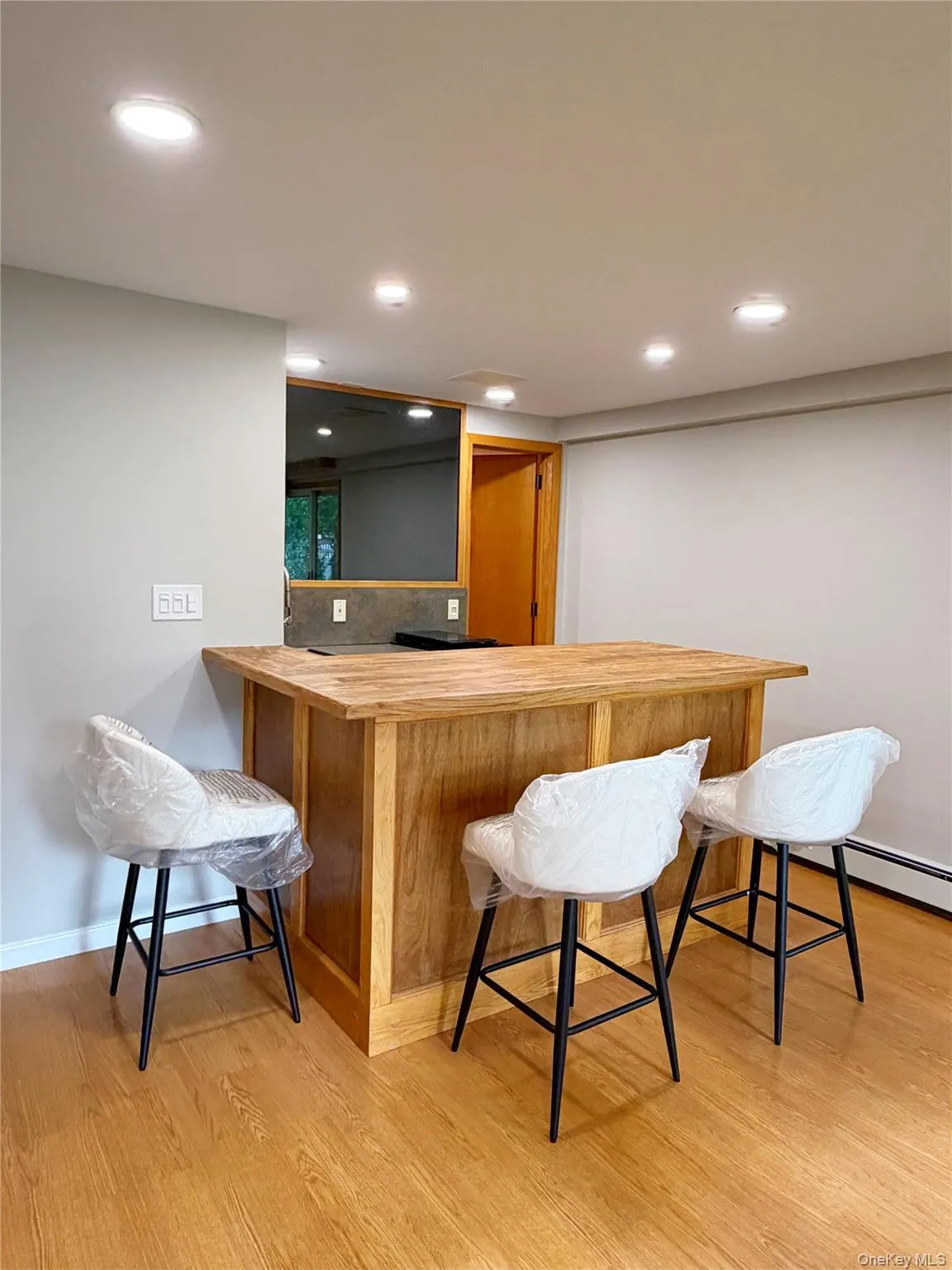 110 Clinton Avenue, Brookhaven, NY, 1 Bedroom Bedrooms, 2 Rooms Rooms,1 BathroomBathrooms,Residential Lease,For Rent,Clinton,0,1041954 110 Clinton Avenue, Brookhaven, NY, 1 Bedroom Bedrooms, 2 Rooms Rooms,1 BathroomBathrooms,Residential Lease,For Rent,Clinton,0,1041954
