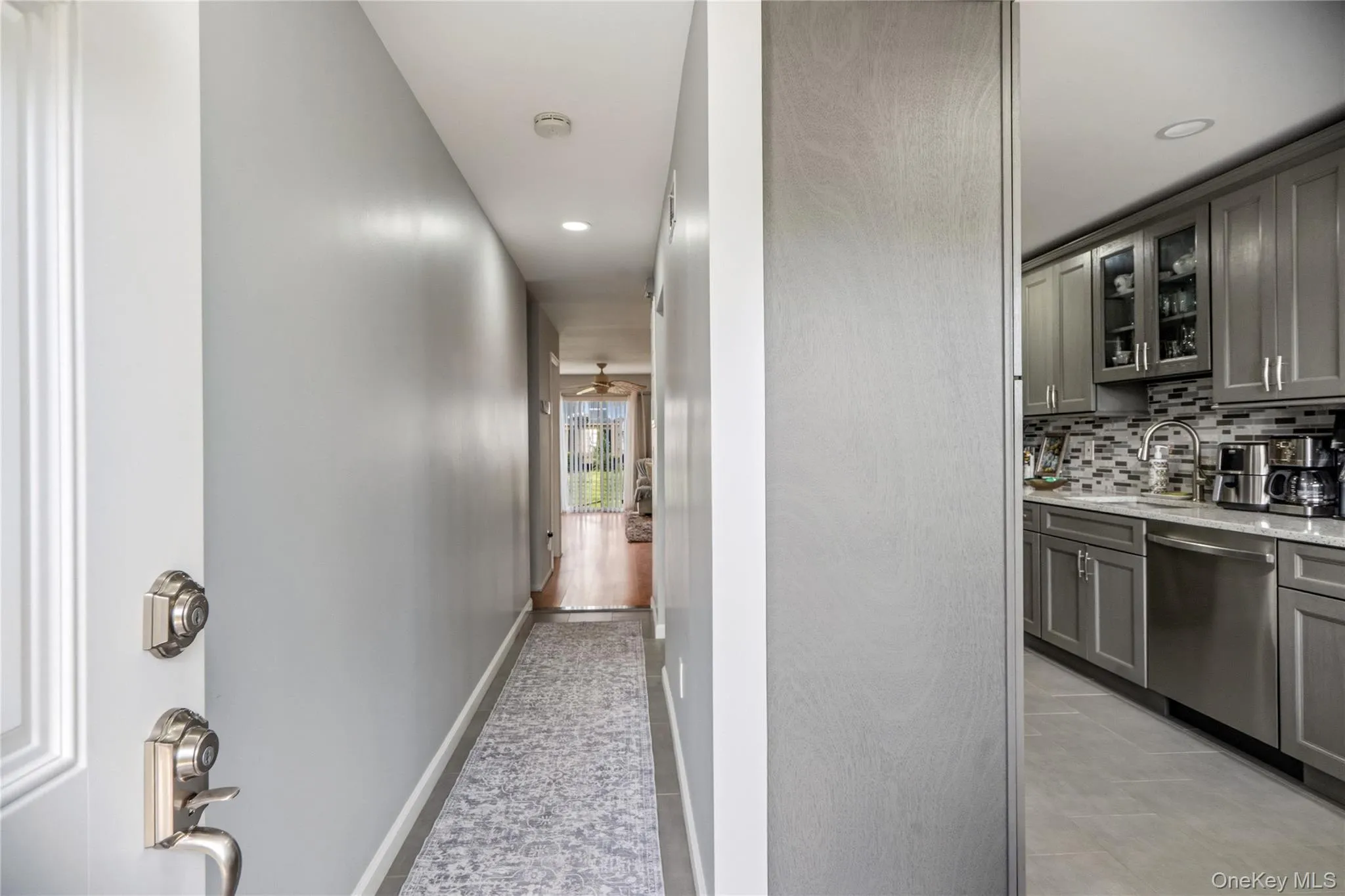 15 Springfield Circle, Islip, NY, 3 Bedrooms Bedrooms, 6 Rooms Rooms,2 BathroomsBathrooms,Residential,For Rent,Springfield,0,1041958 15 Springfield Circle, Islip, NY, 3 Bedrooms Bedrooms, 6 Rooms Rooms,2 BathroomsBathrooms,Residential,For Rent,Springfield,0,1041958