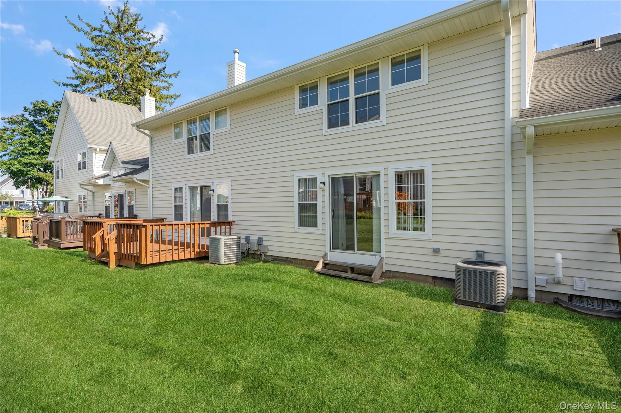 15 Springfield Circle, Islip, NY, 3 Bedrooms Bedrooms, 6 Rooms Rooms,2 BathroomsBathrooms,Residential,For Rent,Springfield,0,1041958 15 Springfield Circle, Islip, NY, 3 Bedrooms Bedrooms, 6 Rooms Rooms,2 BathroomsBathrooms,Residential,For Rent,Springfield,0,1041958