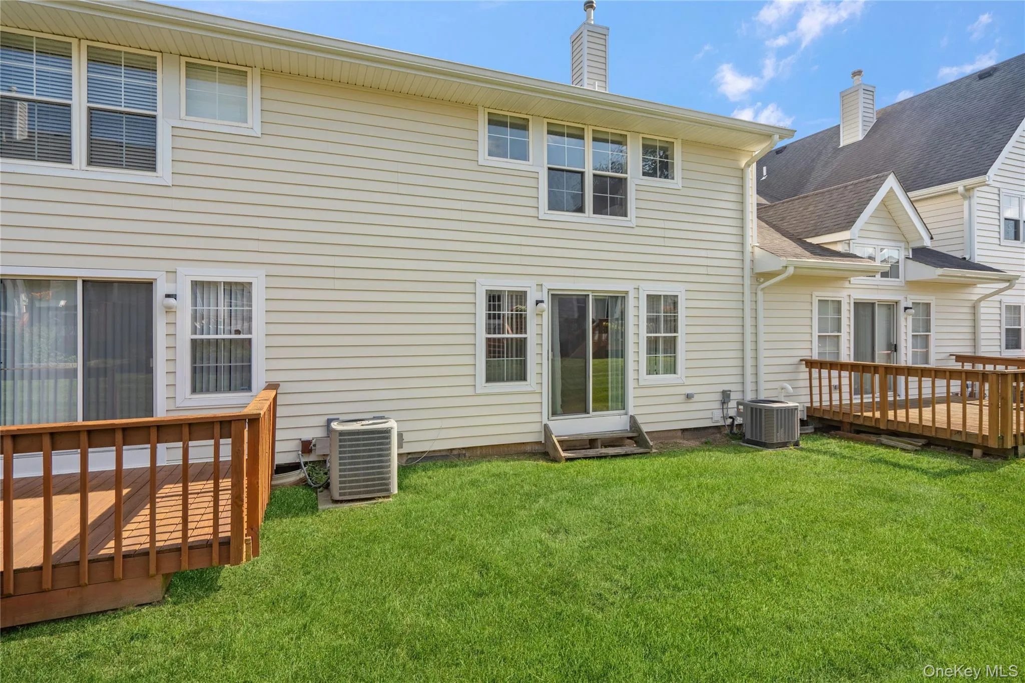15 Springfield Circle, Islip, NY, 3 Bedrooms Bedrooms, 6 Rooms Rooms,2 BathroomsBathrooms,Residential,For Rent,Springfield,0,1041958 15 Springfield Circle, Islip, NY, 3 Bedrooms Bedrooms, 6 Rooms Rooms,2 BathroomsBathrooms,Residential,For Rent,Springfield,0,1041958