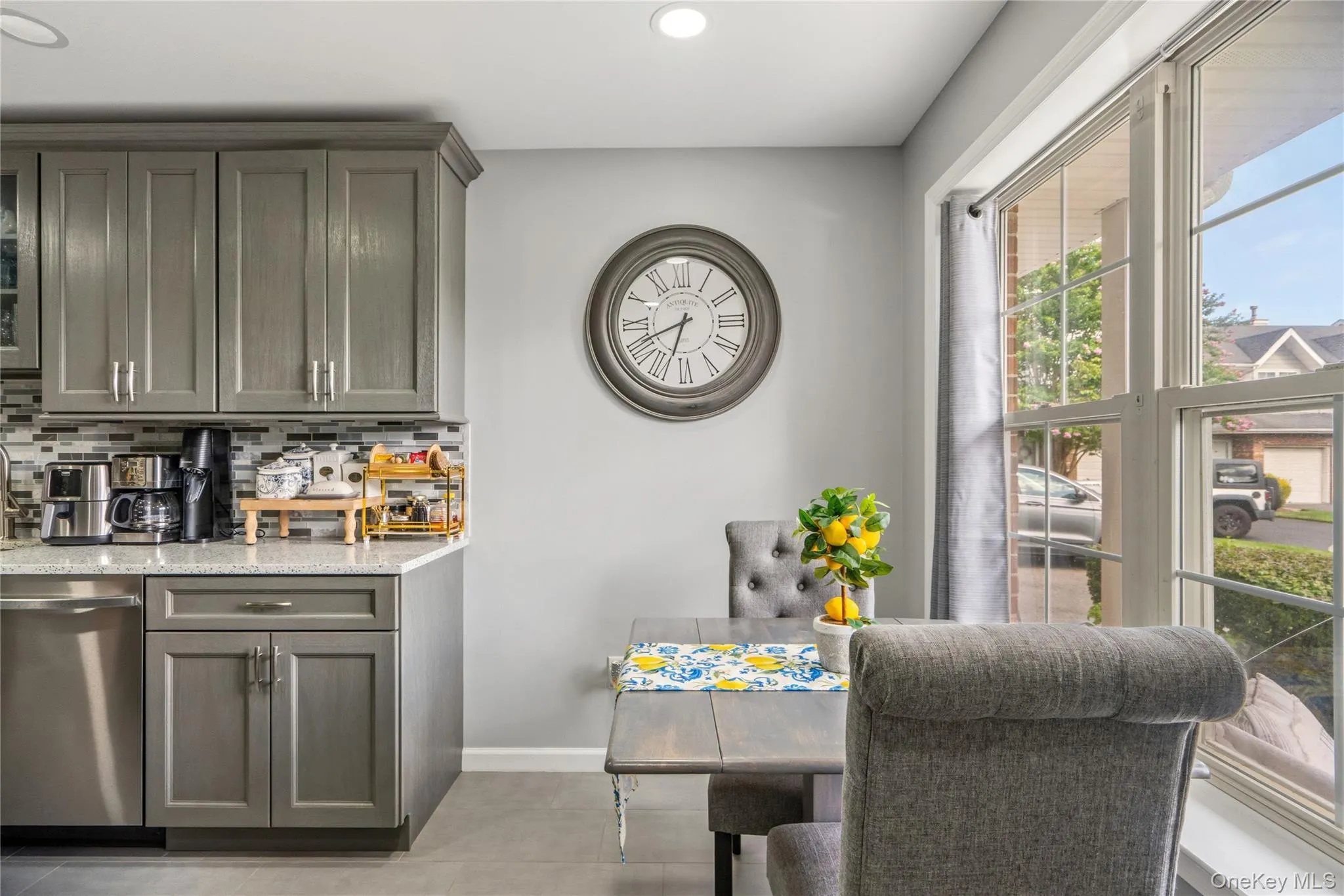 15 Springfield Circle, Islip, NY, 3 Bedrooms Bedrooms, 6 Rooms Rooms,2 BathroomsBathrooms,Residential,For Rent,Springfield,0,1041958 15 Springfield Circle, Islip, NY, 3 Bedrooms Bedrooms, 6 Rooms Rooms,2 BathroomsBathrooms,Residential,For Rent,Springfield,0,1041958