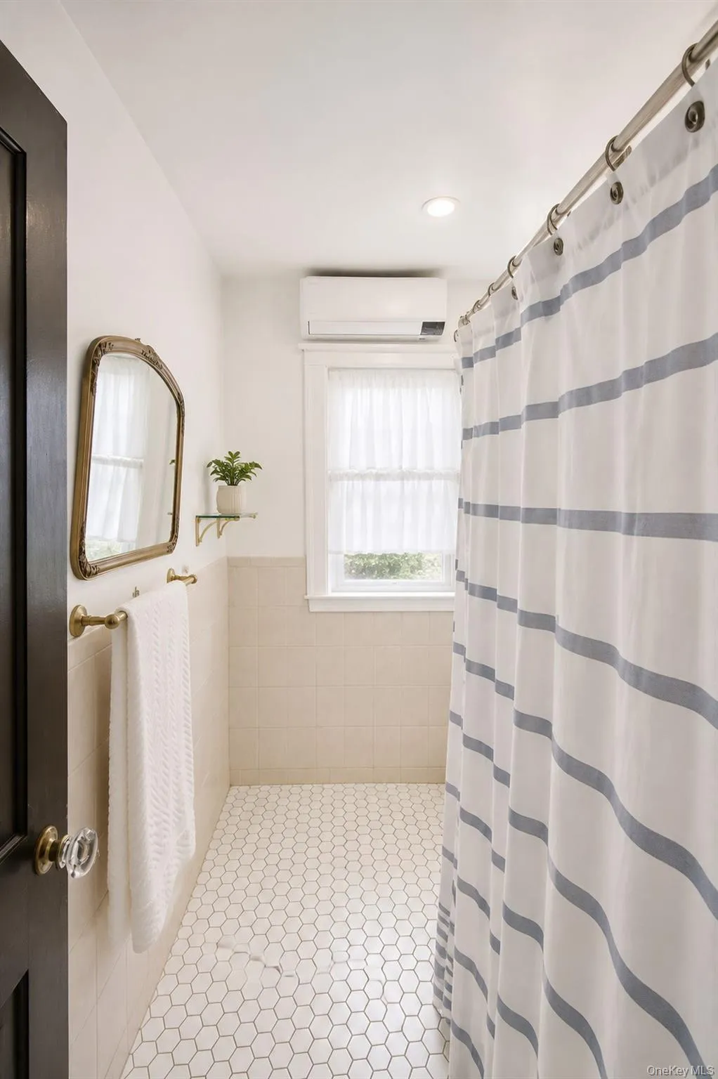 142 Beechwood Avenue, Mount Vernon, NY, 3 Bedrooms Bedrooms, 7 Rooms Rooms,2 BathroomsBathrooms,Residential,For Rent,Beechwood,0,1041965 142 Beechwood Avenue, Mount Vernon, NY, 3 Bedrooms Bedrooms, 7 Rooms Rooms,2 BathroomsBathrooms,Residential,For Rent,Beechwood,0,1041965
