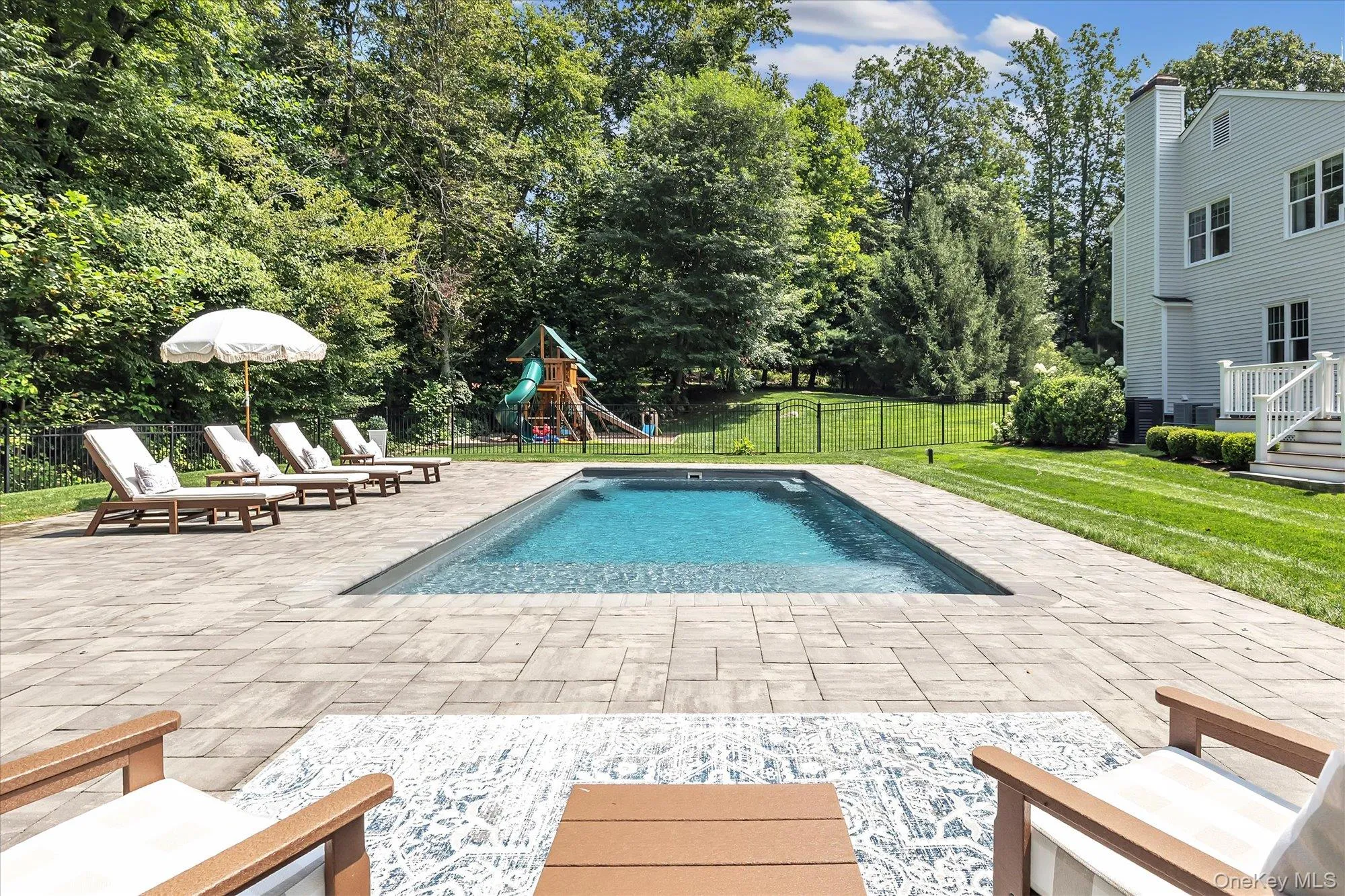 115 Fairway Drive, Stamford, CT, 4 Bedrooms Bedrooms, 10 Rooms Rooms,2 BathroomsBathrooms,Residential,For Rent,Fairway,0,1041968 115 Fairway Drive, Stamford, CT, 4 Bedrooms Bedrooms, 10 Rooms Rooms,2 BathroomsBathrooms,Residential,For Rent,Fairway,0,1041968