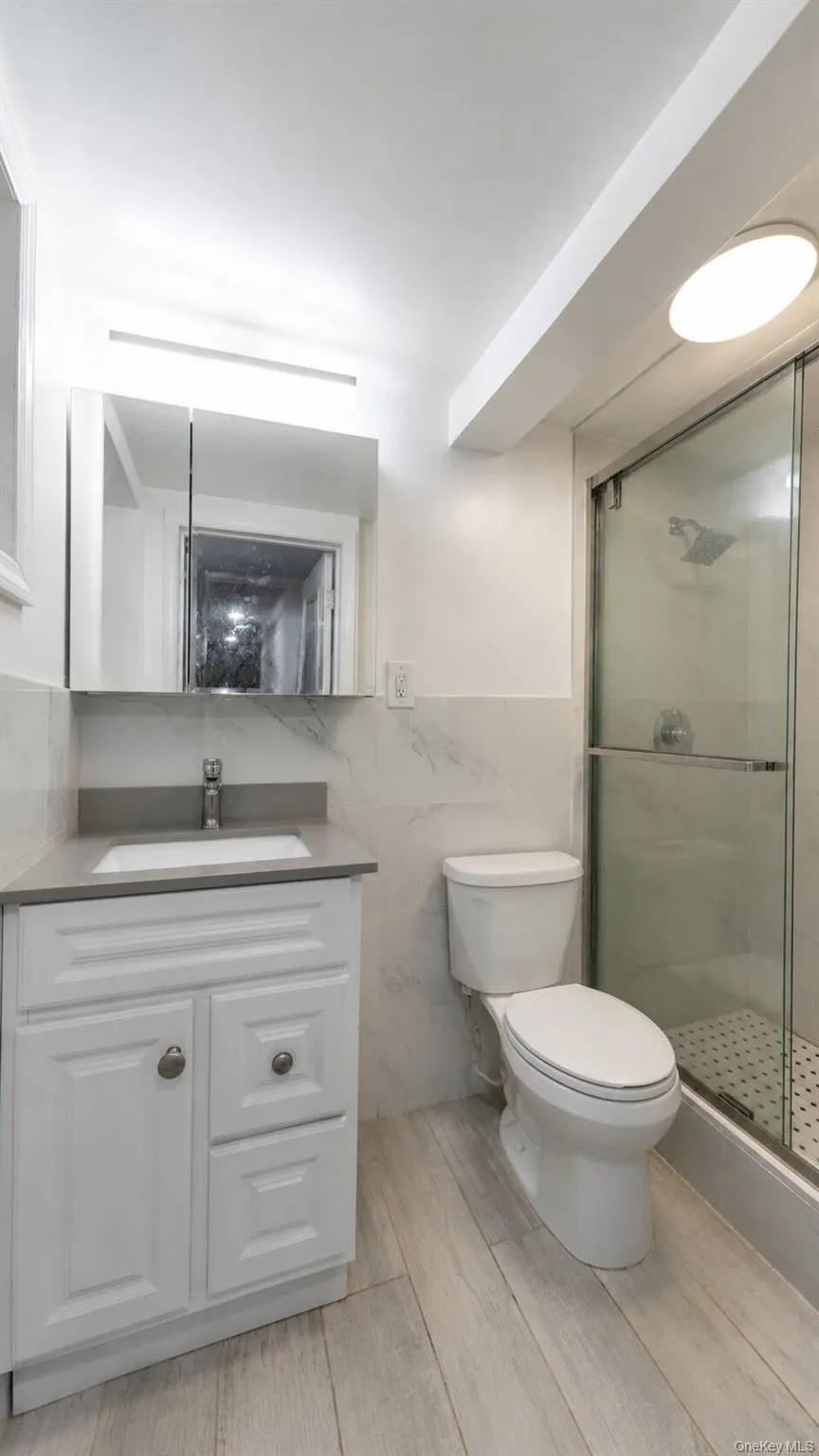 85-40 79th Street, New York, NY, 5 Bedrooms Bedrooms, 9 Rooms Rooms,3 BathroomsBathrooms,Residential,For Rent,79th,0,1041973 85-40 79th Street, New York, NY, 5 Bedrooms Bedrooms, 9 Rooms Rooms,3 BathroomsBathrooms,Residential,For Rent,79th,0,1041973