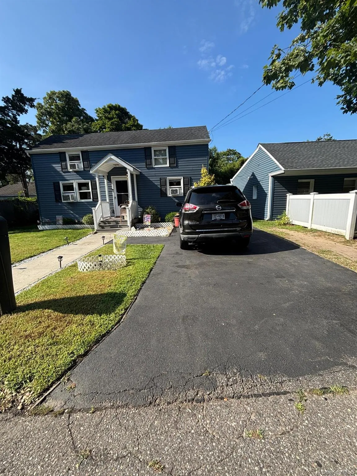 16 Bellport Street, Brookhaven, NY, 2 Bedrooms Bedrooms, 4 Rooms Rooms,1 BathroomBathrooms,Residential Lease,For Rent,Bellport Street,0,1041976 16 Bellport Street, Brookhaven, NY, 2 Bedrooms Bedrooms, 4 Rooms Rooms,1 BathroomBathrooms,Residential Lease,For Rent,Bellport Street,0,1041976