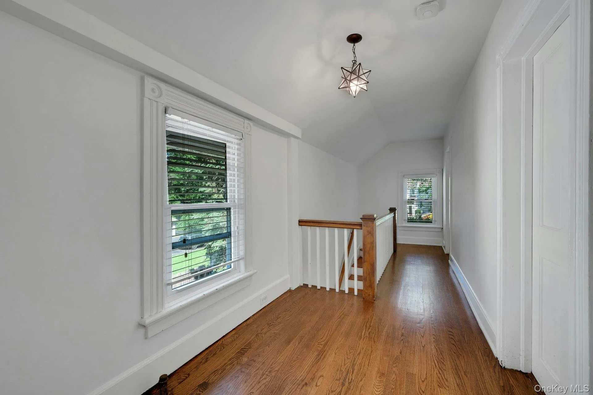 Hall to bedrooms and bath... Hall to bedrooms and bath...