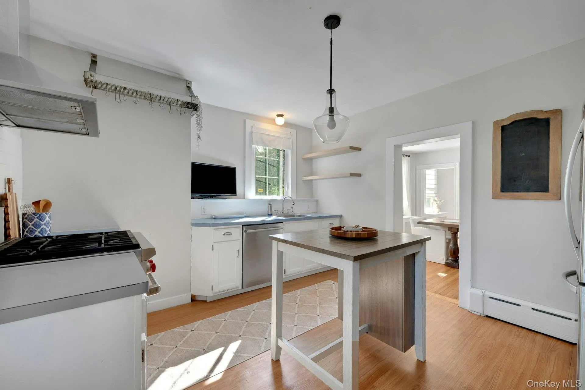540 Bedford Road, Mount Pleasant, NY, 3 Bedrooms Bedrooms, 6 Rooms Rooms,1 BathroomBathrooms,Residential,For Rent,Bedford,0,1041980 540 Bedford Road, Mount Pleasant, NY, 3 Bedrooms Bedrooms, 6 Rooms Rooms,1 BathroomBathrooms,Residential,For Rent,Bedford,0,1041980