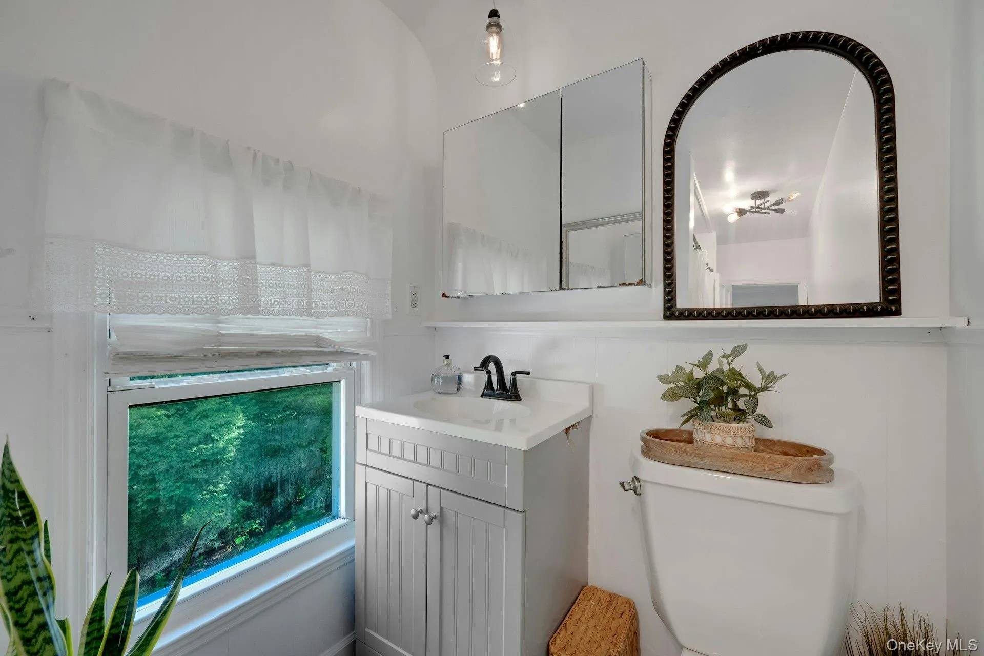 540 Bedford Road, Mount Pleasant, NY, 3 Bedrooms Bedrooms, 6 Rooms Rooms,1 BathroomBathrooms,Residential,For Rent,Bedford,0,1041980 540 Bedford Road, Mount Pleasant, NY, 3 Bedrooms Bedrooms, 6 Rooms Rooms,1 BathroomBathrooms,Residential,For Rent,Bedford,0,1041980