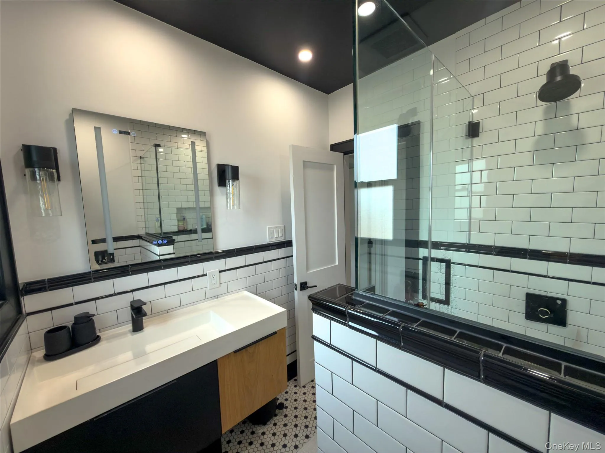 723 Olive Street, Long Beach, NY, 4 Bedrooms Bedrooms, 8 Rooms Rooms,2 BathroomsBathrooms,Residential,For Rent,Olive,0,1041983 723 Olive Street, Long Beach, NY, 4 Bedrooms Bedrooms, 8 Rooms Rooms,2 BathroomsBathrooms,Residential,For Rent,Olive,0,1041983