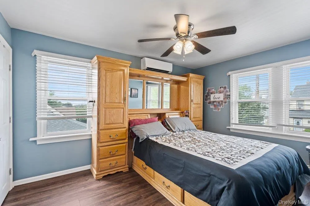 183 Horton Avenue, Hempstead, NY, 3 Bedrooms Bedrooms, 7 Rooms Rooms,1 BathroomBathrooms,Residential,For Rent,Horton,0,1041991 183 Horton Avenue, Hempstead, NY, 3 Bedrooms Bedrooms, 7 Rooms Rooms,1 BathroomBathrooms,Residential,For Rent,Horton,0,1041991