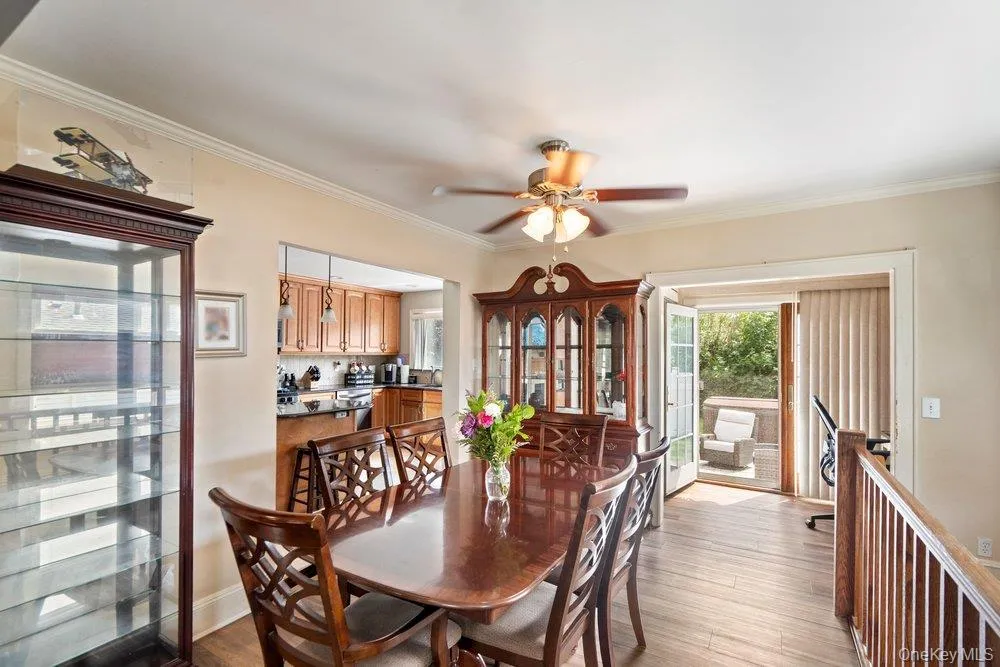 183 Horton Avenue, Hempstead, NY, 3 Bedrooms Bedrooms, 7 Rooms Rooms,1 BathroomBathrooms,Residential,For Rent,Horton,0,1041991 183 Horton Avenue, Hempstead, NY, 3 Bedrooms Bedrooms, 7 Rooms Rooms,1 BathroomBathrooms,Residential,For Rent,Horton,0,1041991