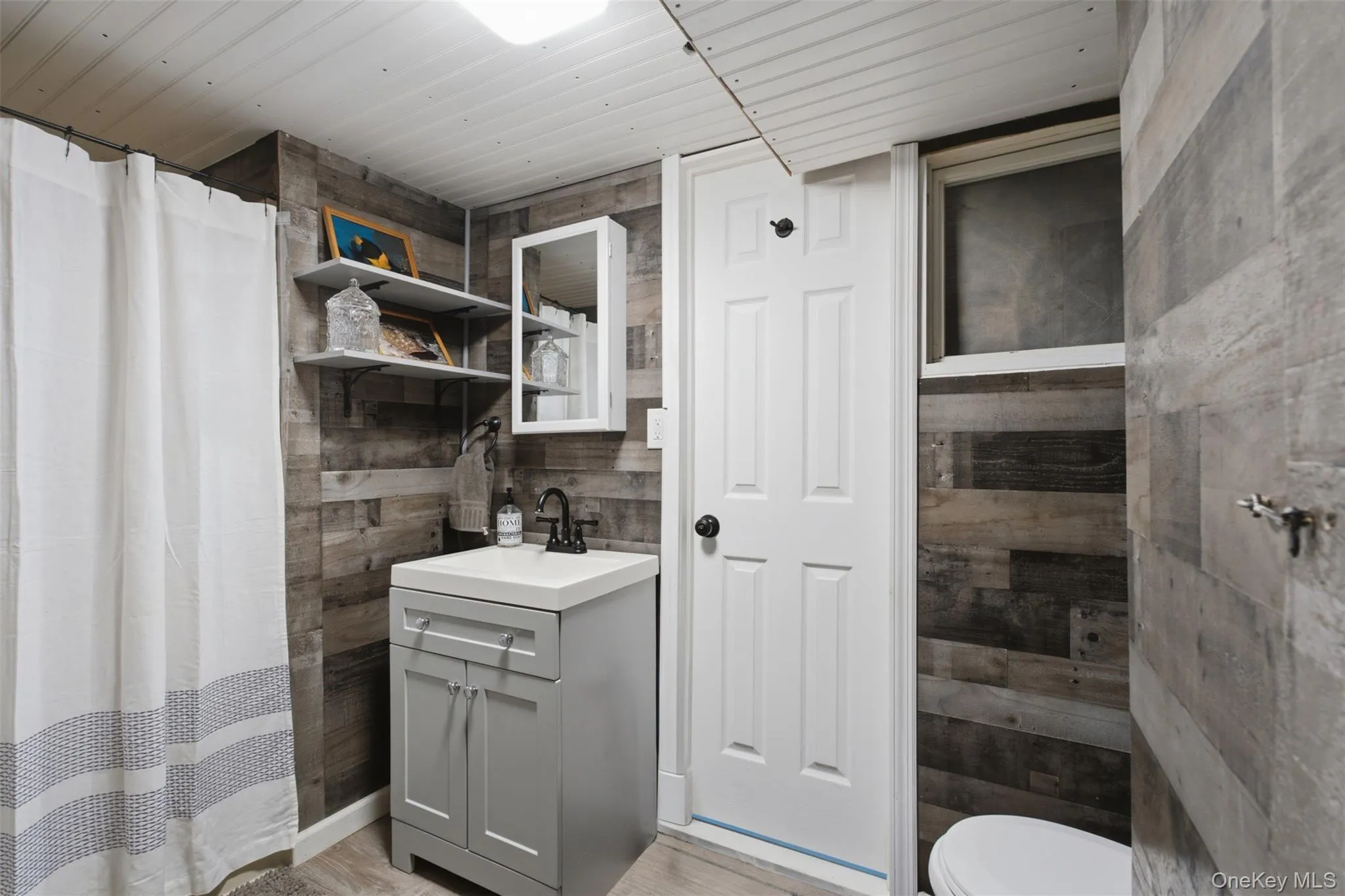 8 Arbutus Street, Putnam Valley, NY, 2 Bedrooms Bedrooms, 6 Rooms Rooms,2 BathroomsBathrooms,Residential,For Rent,Arbutus,0,1041992 8 Arbutus Street, Putnam Valley, NY, 2 Bedrooms Bedrooms, 6 Rooms Rooms,2 BathroomsBathrooms,Residential,For Rent,Arbutus,0,1041992