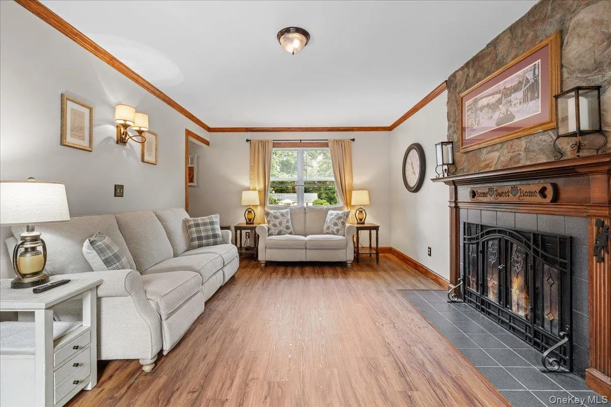 7 Laura Road, Monroe, NY, 4 Bedrooms Bedrooms, 10 Rooms Rooms,2 BathroomsBathrooms,Residential,For Rent,Laura,0,1041995 7 Laura Road, Monroe, NY, 4 Bedrooms Bedrooms, 10 Rooms Rooms,2 BathroomsBathrooms,Residential,For Rent,Laura,0,1041995