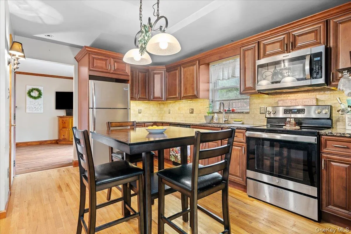 7 Laura Road, Monroe, NY, 4 Bedrooms Bedrooms, 10 Rooms Rooms,2 BathroomsBathrooms,Residential,For Rent,Laura,0,1041995 7 Laura Road, Monroe, NY, 4 Bedrooms Bedrooms, 10 Rooms Rooms,2 BathroomsBathrooms,Residential,For Rent,Laura,0,1041995