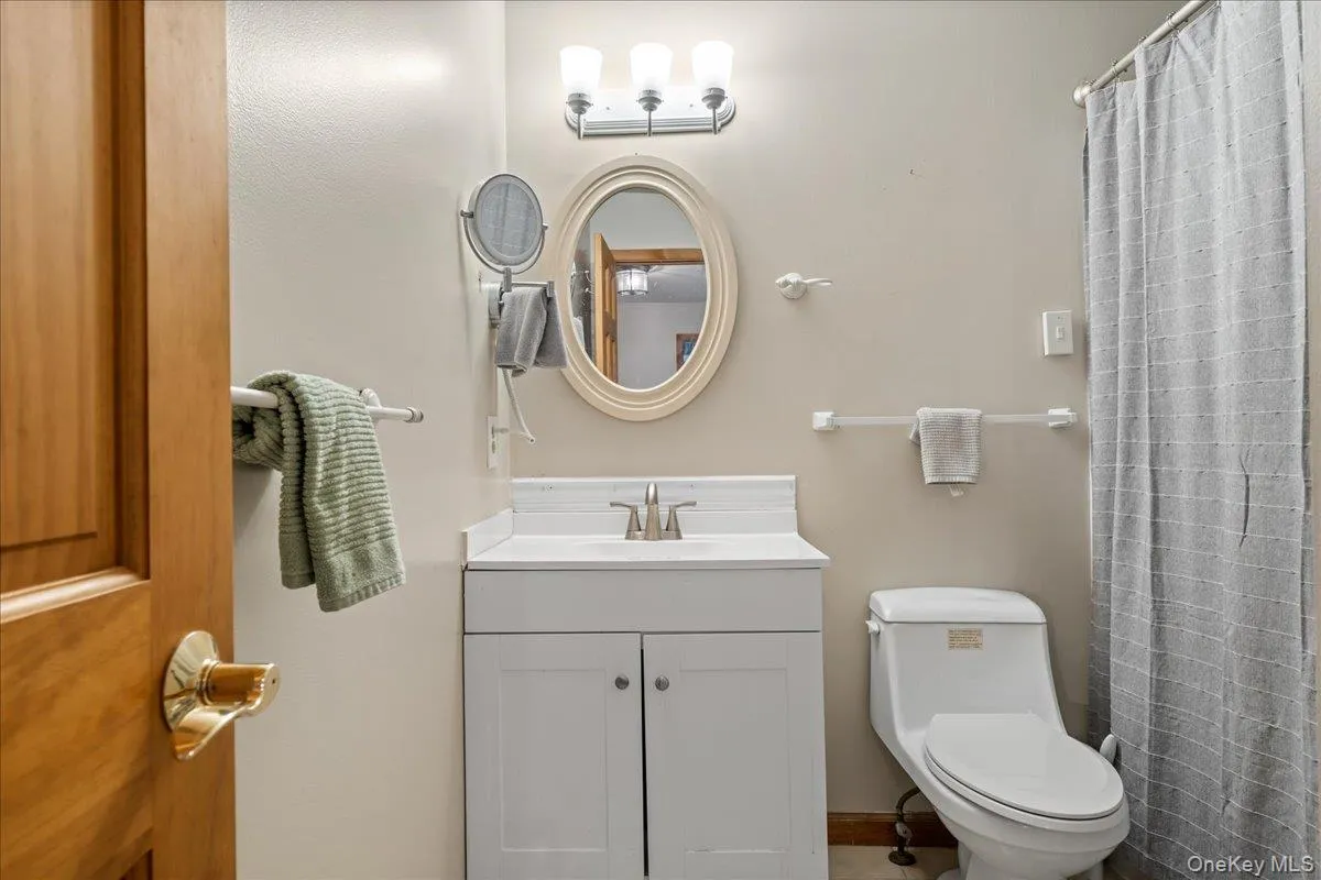 7 Laura Road, Monroe, NY, 4 Bedrooms Bedrooms, 10 Rooms Rooms,2 BathroomsBathrooms,Residential,For Rent,Laura,0,1041995 7 Laura Road, Monroe, NY, 4 Bedrooms Bedrooms, 10 Rooms Rooms,2 BathroomsBathrooms,Residential,For Rent,Laura,0,1041995
