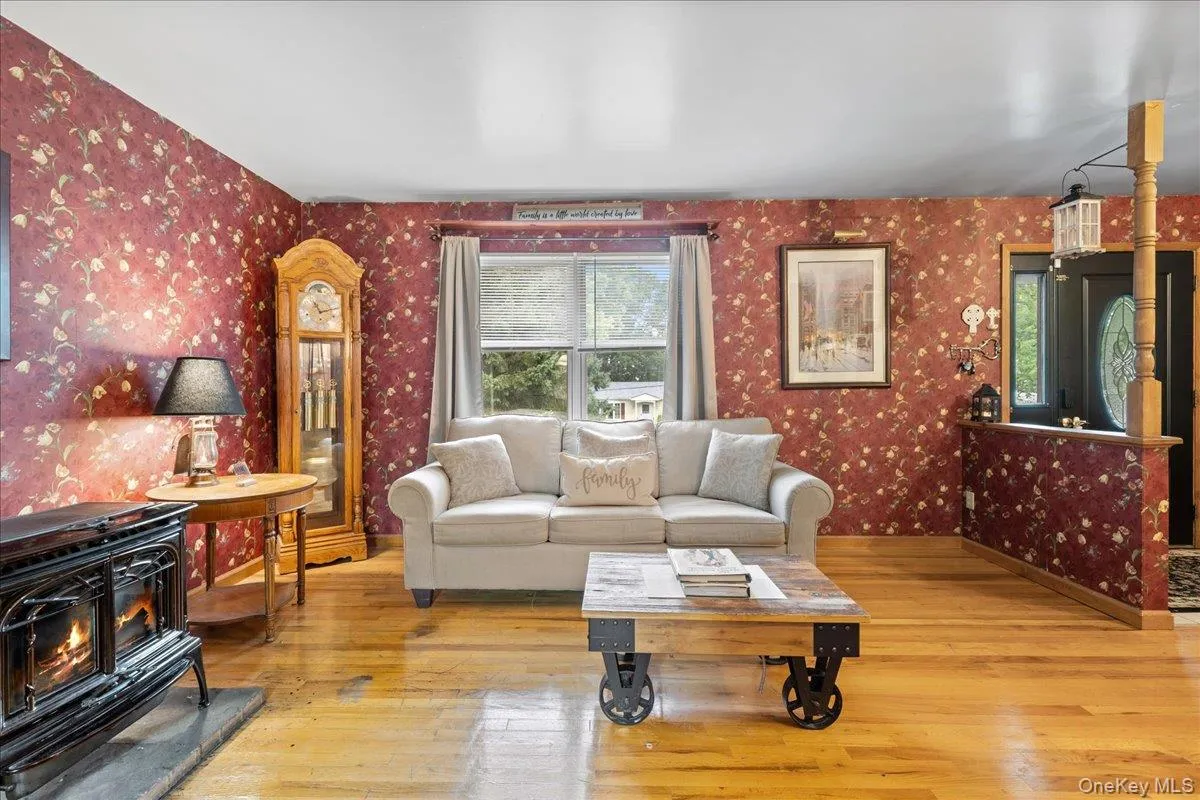 7 Laura Road, Monroe, NY, 4 Bedrooms Bedrooms, 10 Rooms Rooms,2 BathroomsBathrooms,Residential,For Rent,Laura,0,1041995 7 Laura Road, Monroe, NY, 4 Bedrooms Bedrooms, 10 Rooms Rooms,2 BathroomsBathrooms,Residential,For Rent,Laura,0,1041995