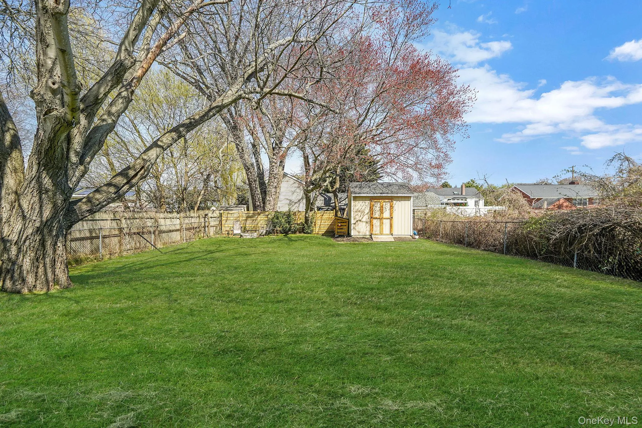 35 Thorburn Avenue, Brookhaven, NY, 2 Bedrooms Bedrooms, 5 Rooms Rooms,1 BathroomBathrooms,Residential,For Rent,Thorburn,0,1042002 35 Thorburn Avenue, Brookhaven, NY, 2 Bedrooms Bedrooms, 5 Rooms Rooms,1 BathroomBathrooms,Residential,For Rent,Thorburn,0,1042002