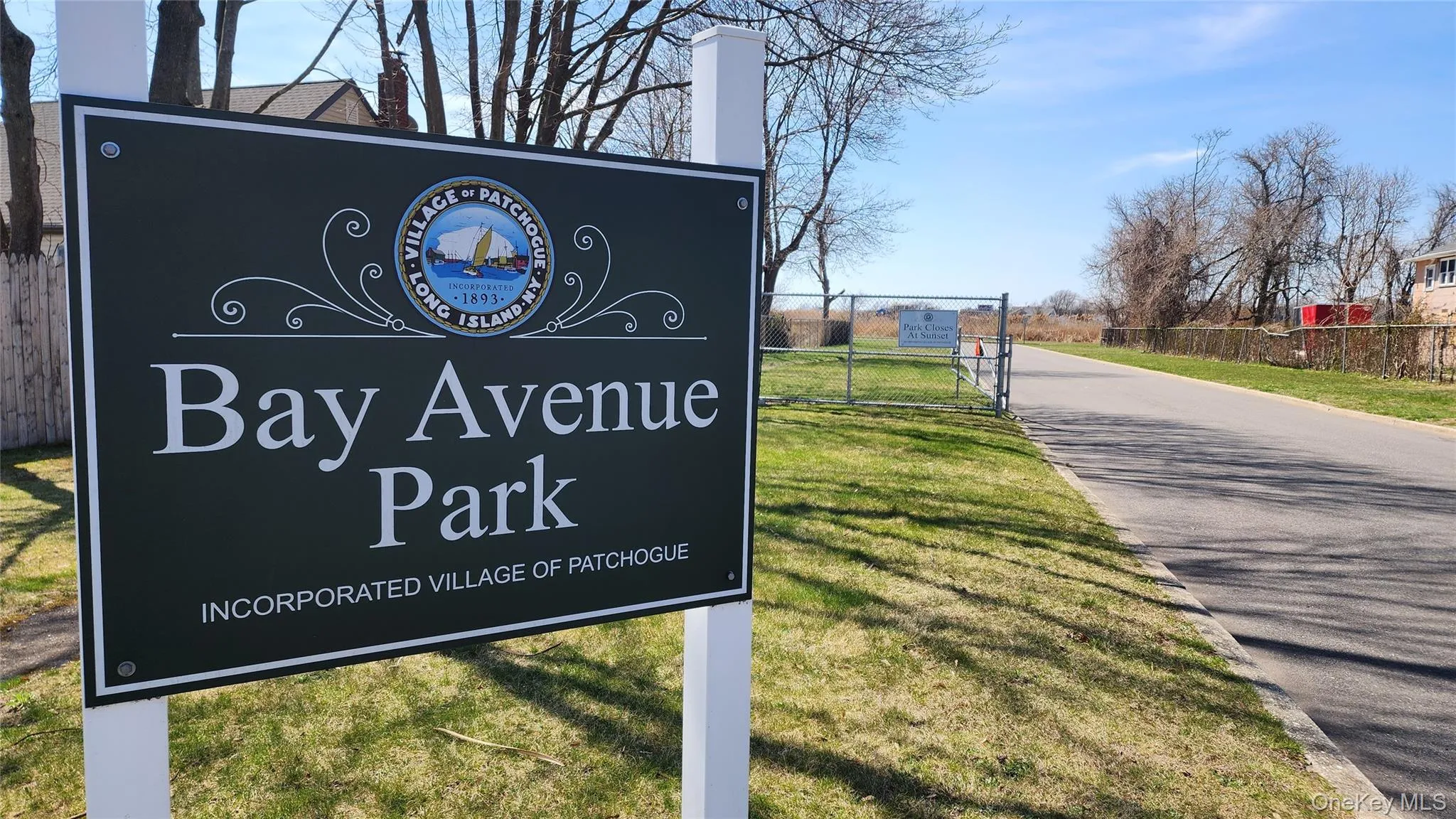 35 Thorburn Avenue, Brookhaven, NY, 2 Bedrooms Bedrooms, 5 Rooms Rooms,1 BathroomBathrooms,Residential,For Rent,Thorburn,0,1042002 35 Thorburn Avenue, Brookhaven, NY, 2 Bedrooms Bedrooms, 5 Rooms Rooms,1 BathroomBathrooms,Residential,For Rent,Thorburn,0,1042002