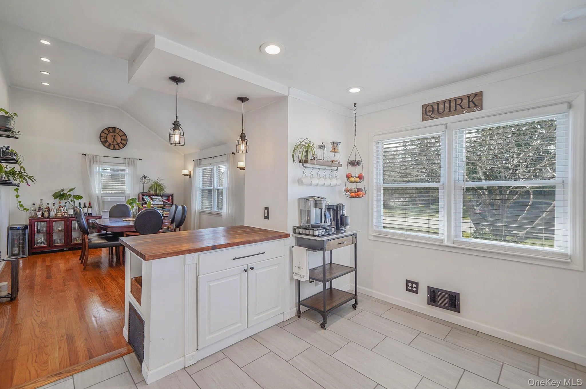 35 Thorburn Avenue, Brookhaven, NY, 2 Bedrooms Bedrooms, 5 Rooms Rooms,1 BathroomBathrooms,Residential,For Rent,Thorburn,0,1042002 35 Thorburn Avenue, Brookhaven, NY, 2 Bedrooms Bedrooms, 5 Rooms Rooms,1 BathroomBathrooms,Residential,For Rent,Thorburn,0,1042002