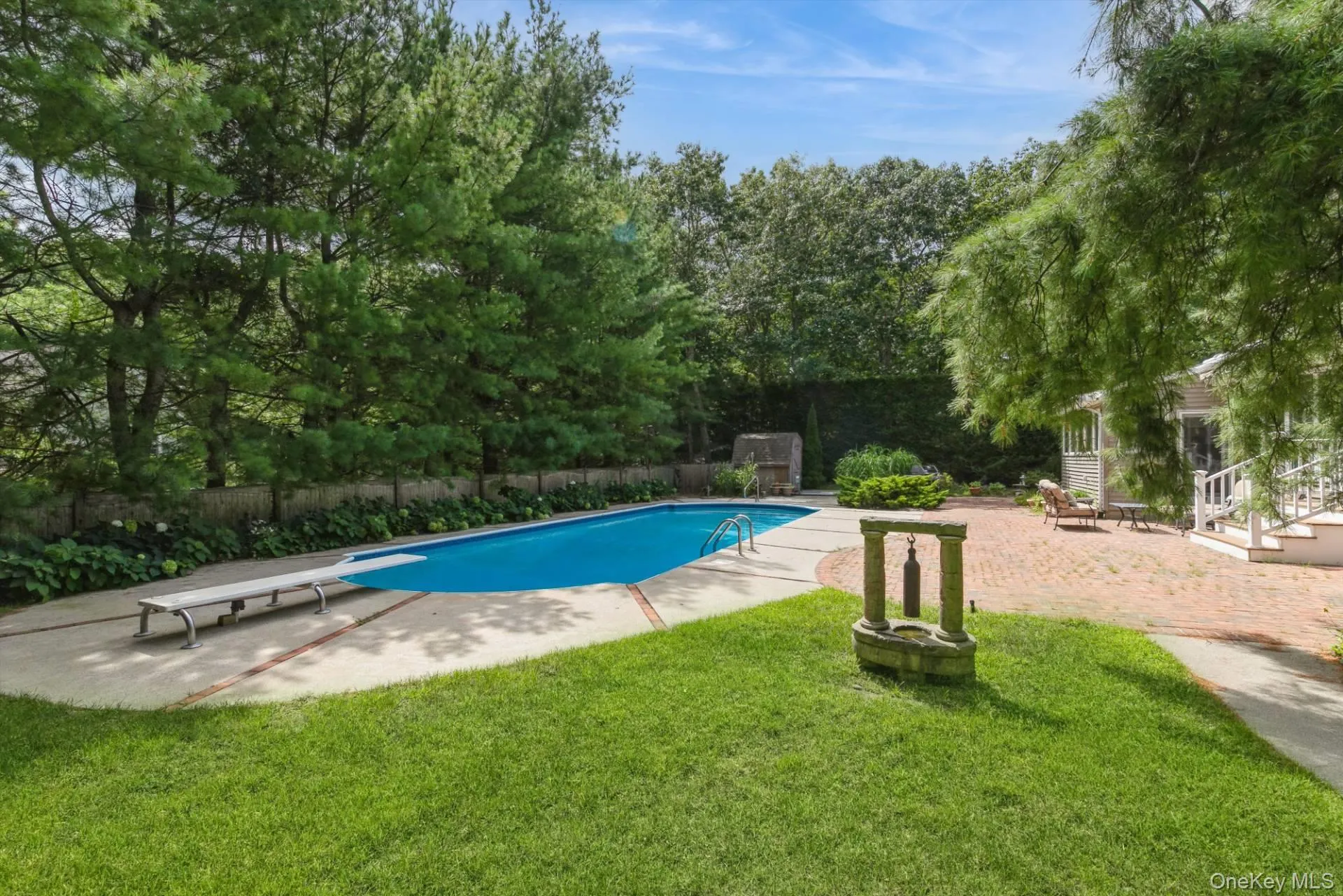 10 West Landing Road, Southampton, New York 11946
