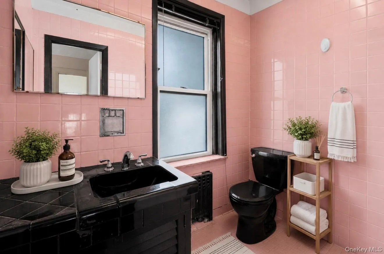 11 Winfield Avenue, Mount Vernon, NY, 5 Bedrooms Bedrooms, 13 Rooms Rooms,3 BathroomsBathrooms,Residential,For Rent,Winfield,0,1042010 11 Winfield Avenue, Mount Vernon, NY, 5 Bedrooms Bedrooms, 13 Rooms Rooms,3 BathroomsBathrooms,Residential,For Rent,Winfield,0,1042010
