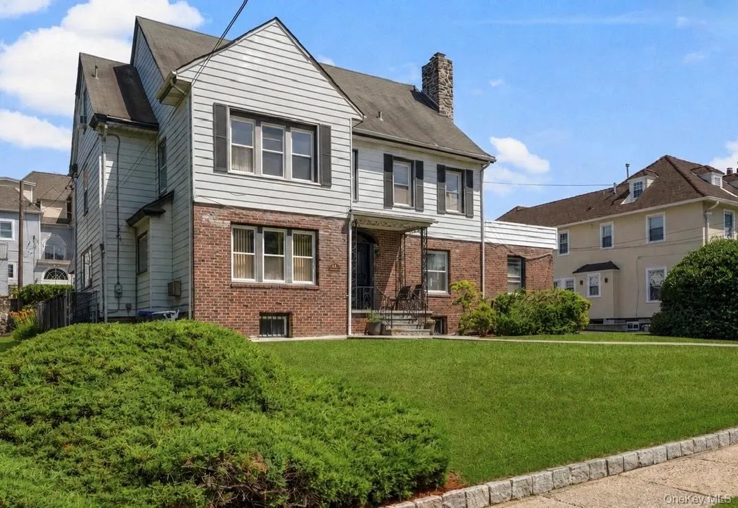 11 Winfield Avenue, Mount Vernon, NY, 5 Bedrooms Bedrooms, 13 Rooms Rooms,3 BathroomsBathrooms,Residential,For Rent,Winfield,0,1042010 11 Winfield Avenue, Mount Vernon, NY, 5 Bedrooms Bedrooms, 13 Rooms Rooms,3 BathroomsBathrooms,Residential,For Rent,Winfield,0,1042010